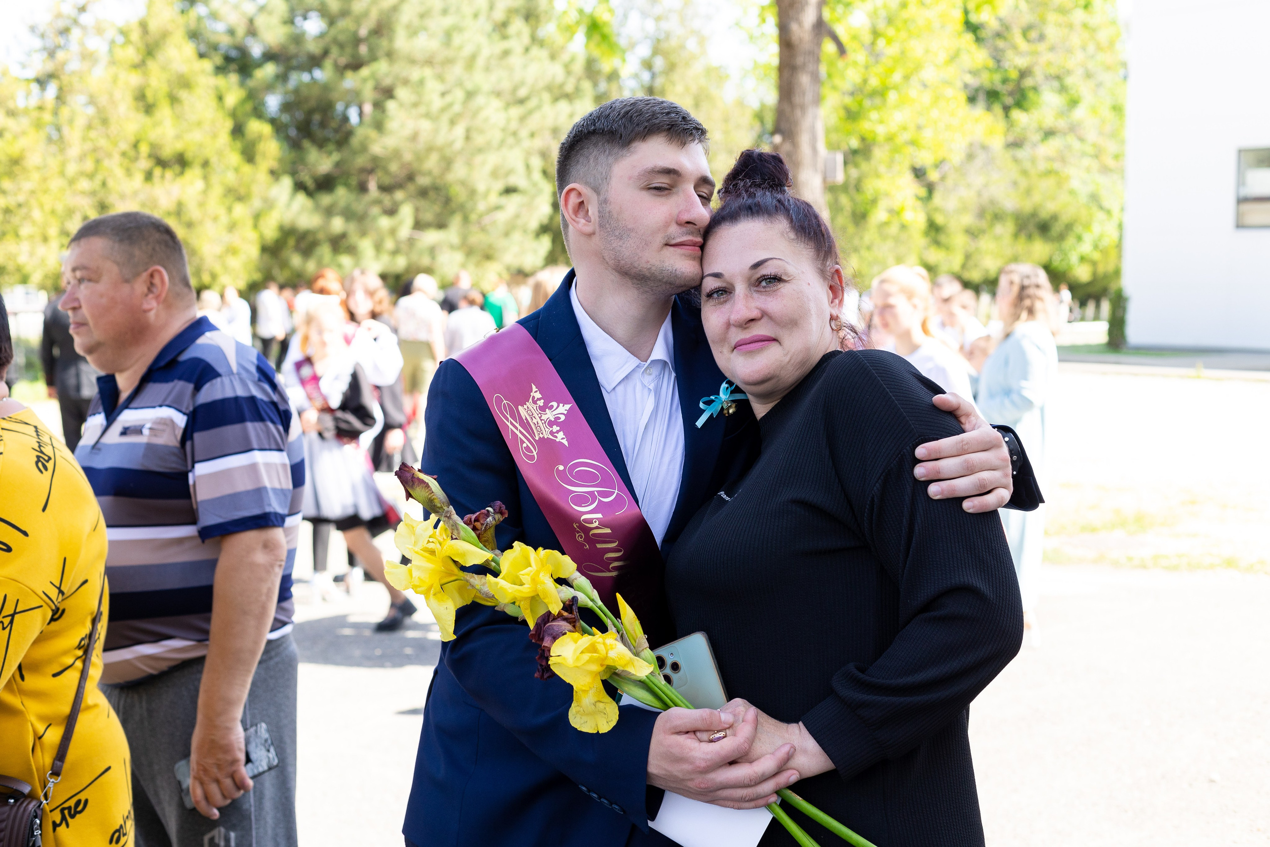 Последний звонок. Выпускные альбомы Майкоп, Краснодар Елена Золотарева