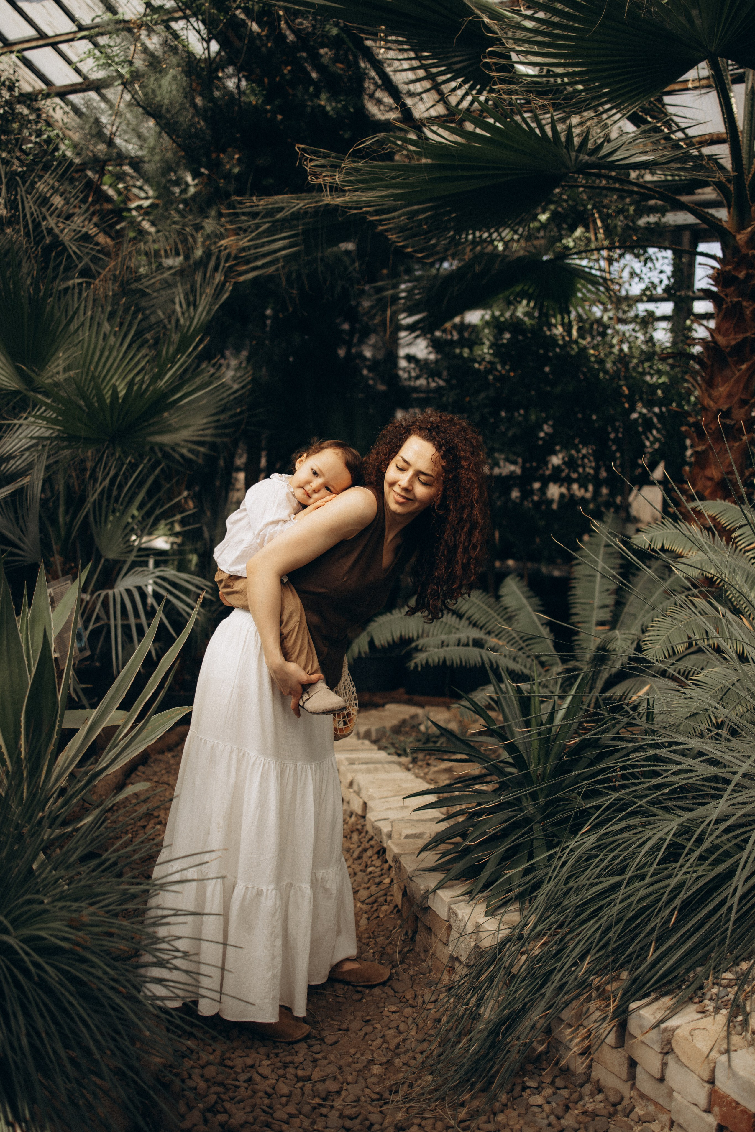 Прогулка по оранжерее. Семейный фотограф в Москве Ксения Аганина