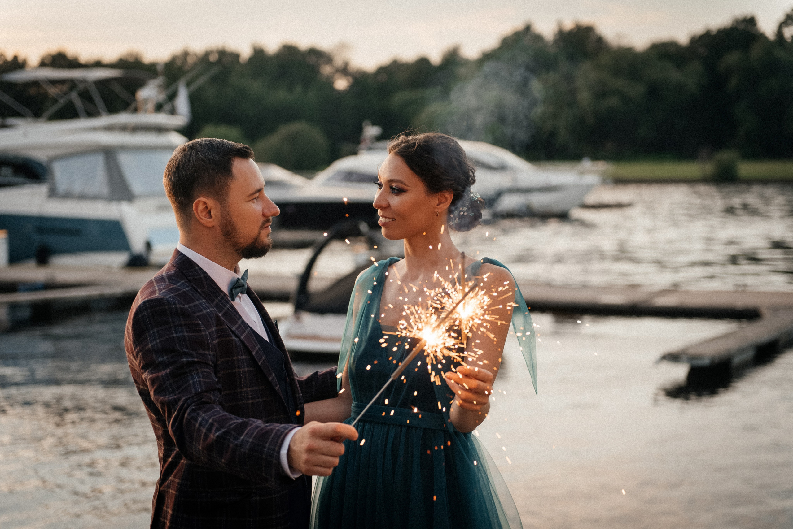 фотосессия с бенгальскими огнями