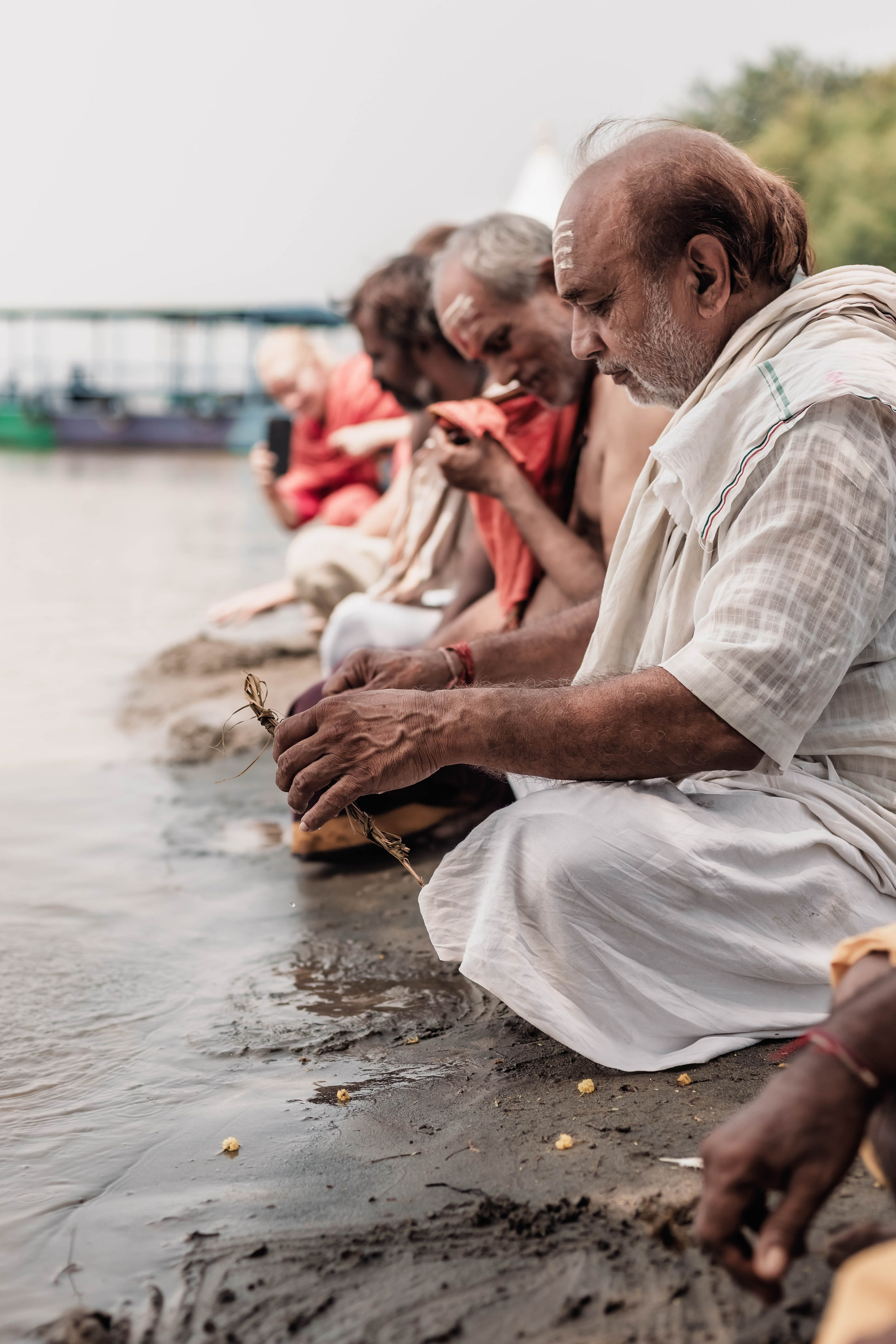 Pitri Paksha yagyas & poojas Devraha Baba ji ashram. Mariam Bagdasaryan