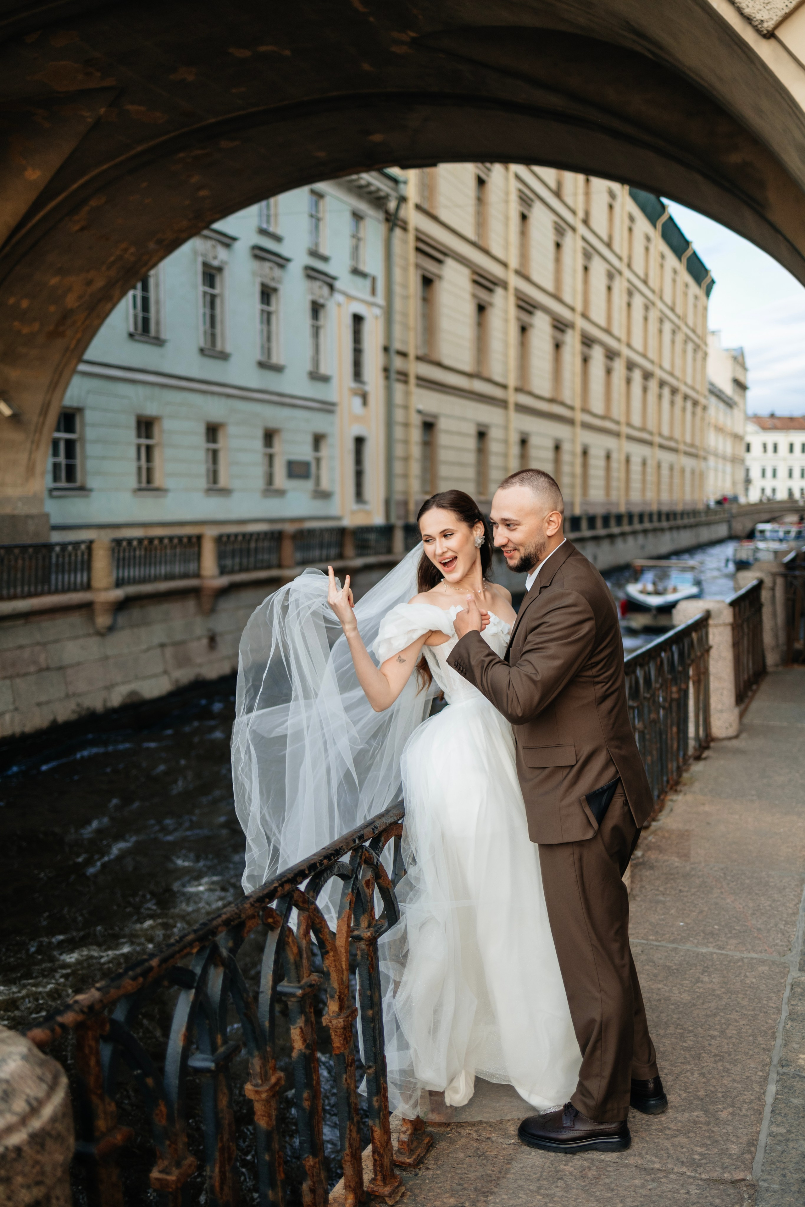 Руслан и Виолетта — Исаакий, Зимняя канавка. Боженова Елена фотограф Санкт-Петербург