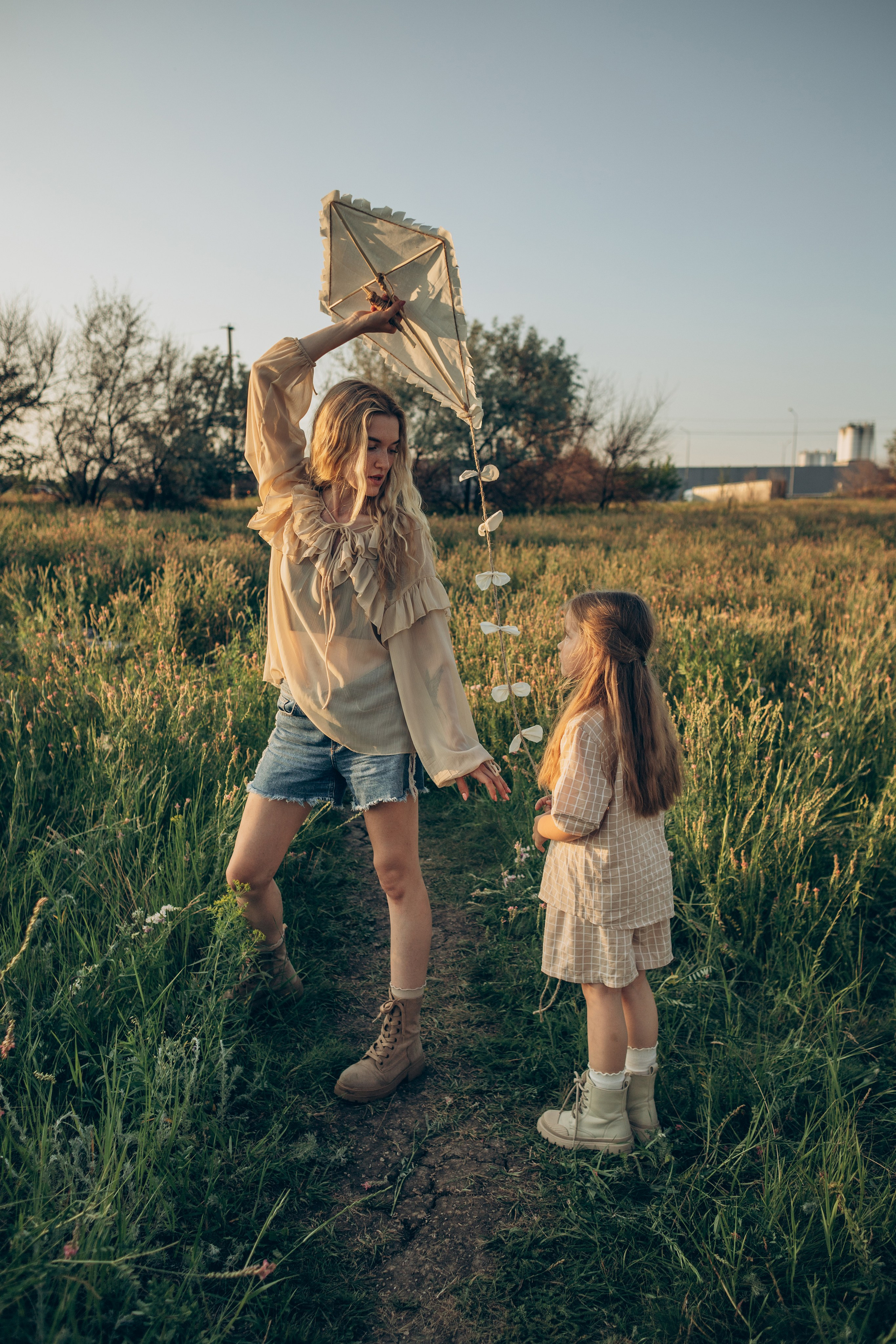 В золотом закате. Фотограф в Саратове