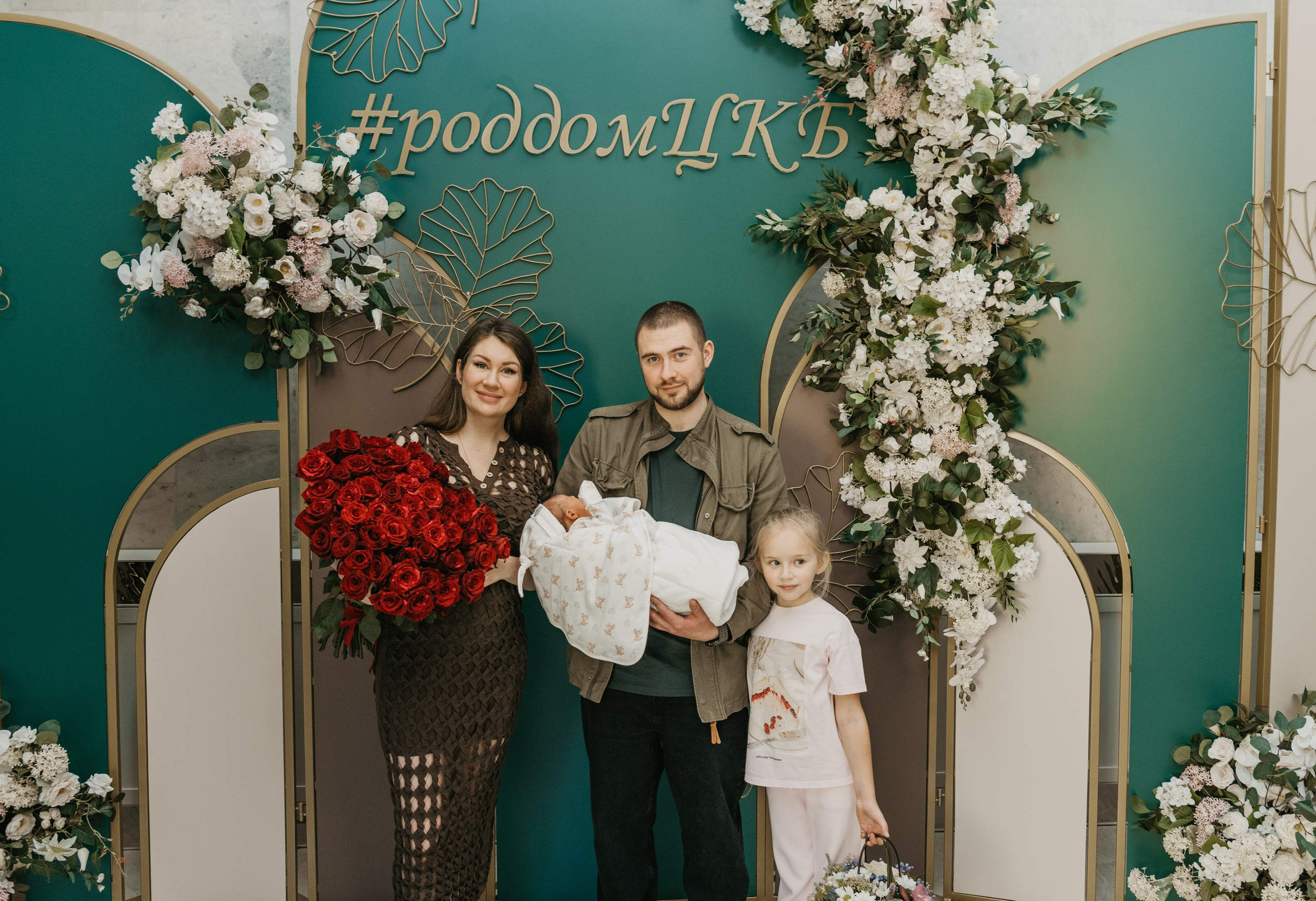 Выписка Евы в ЦКБ. Фотограф на выписку из роддома в Москве и МО