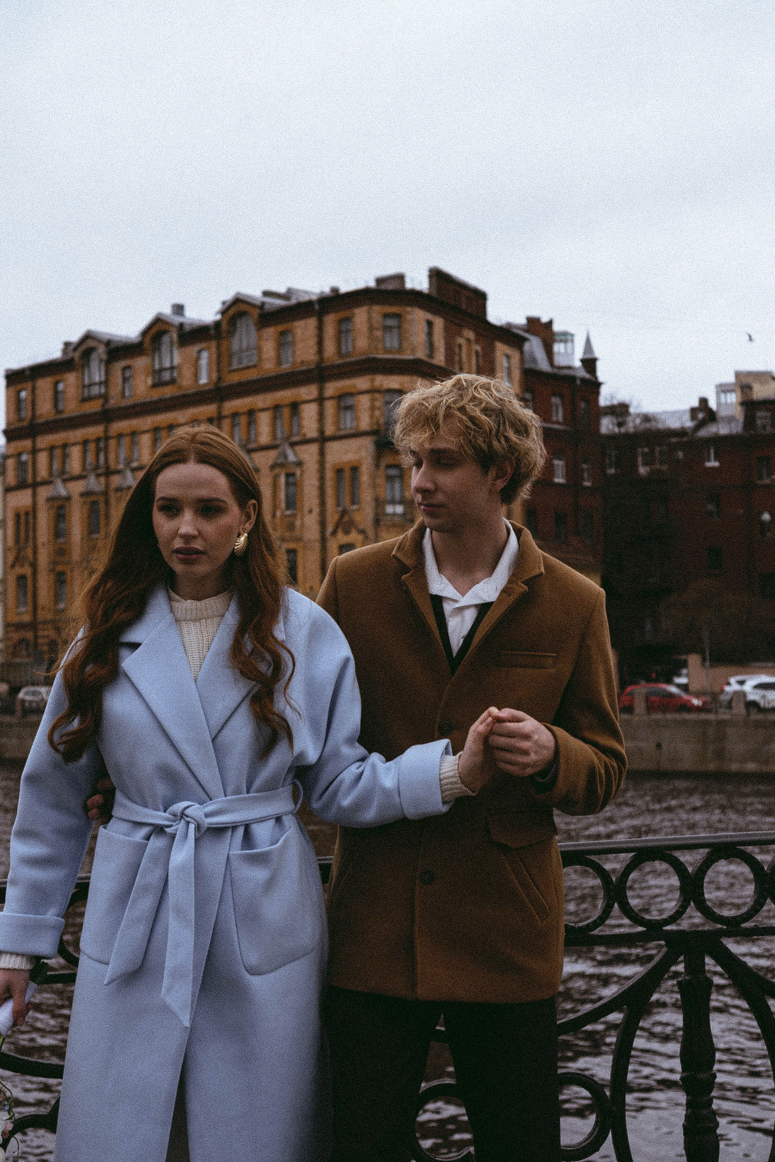 СВАДЕБНАЯ СЬЕМКА В ОТЕЛЕ. СБОРЫ ЖЕНИХА И НЕВЕСТЫ И ТАКЖЕ ТОР И ПОДГОТОВКА К ПРОГУЛКЕ И ПРОГУЛКА ПО ПЕТРОГРАДКЕ. Профессиональный фотограф, Санкт-Петербург — Виктория Богомолова