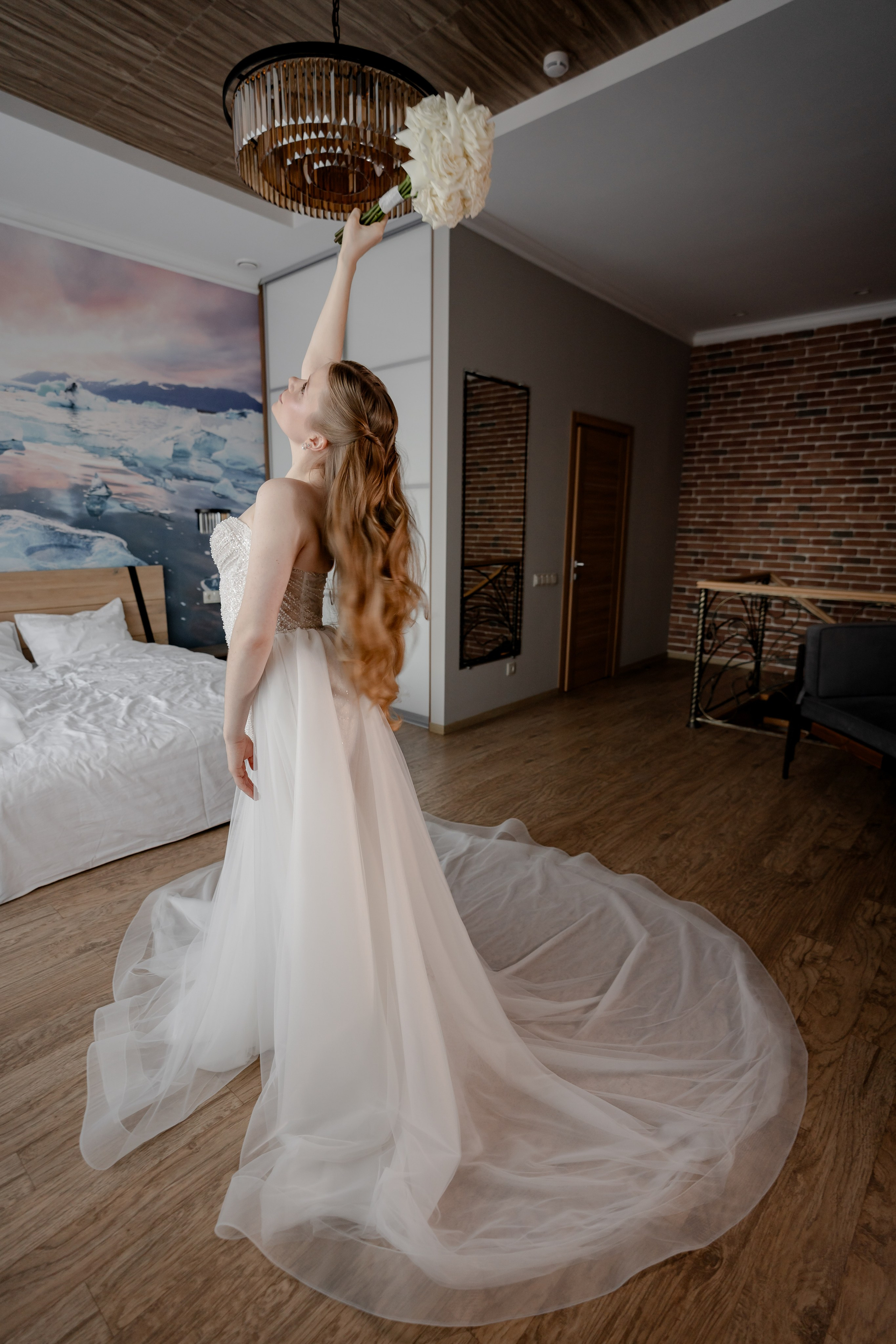 СВАДЕБНАЯ СЬЕМКА СБОРОВ В ОТЕЛЕ И ВЫЕЗД НА ЦЕРЕМОНИЮ (СНЯТО В СИБИРЕ В НИЖНЕВАРТОВСКЕ)М. Профессиональный фотограф, Санкт-Петербург — Виктория Богомолова