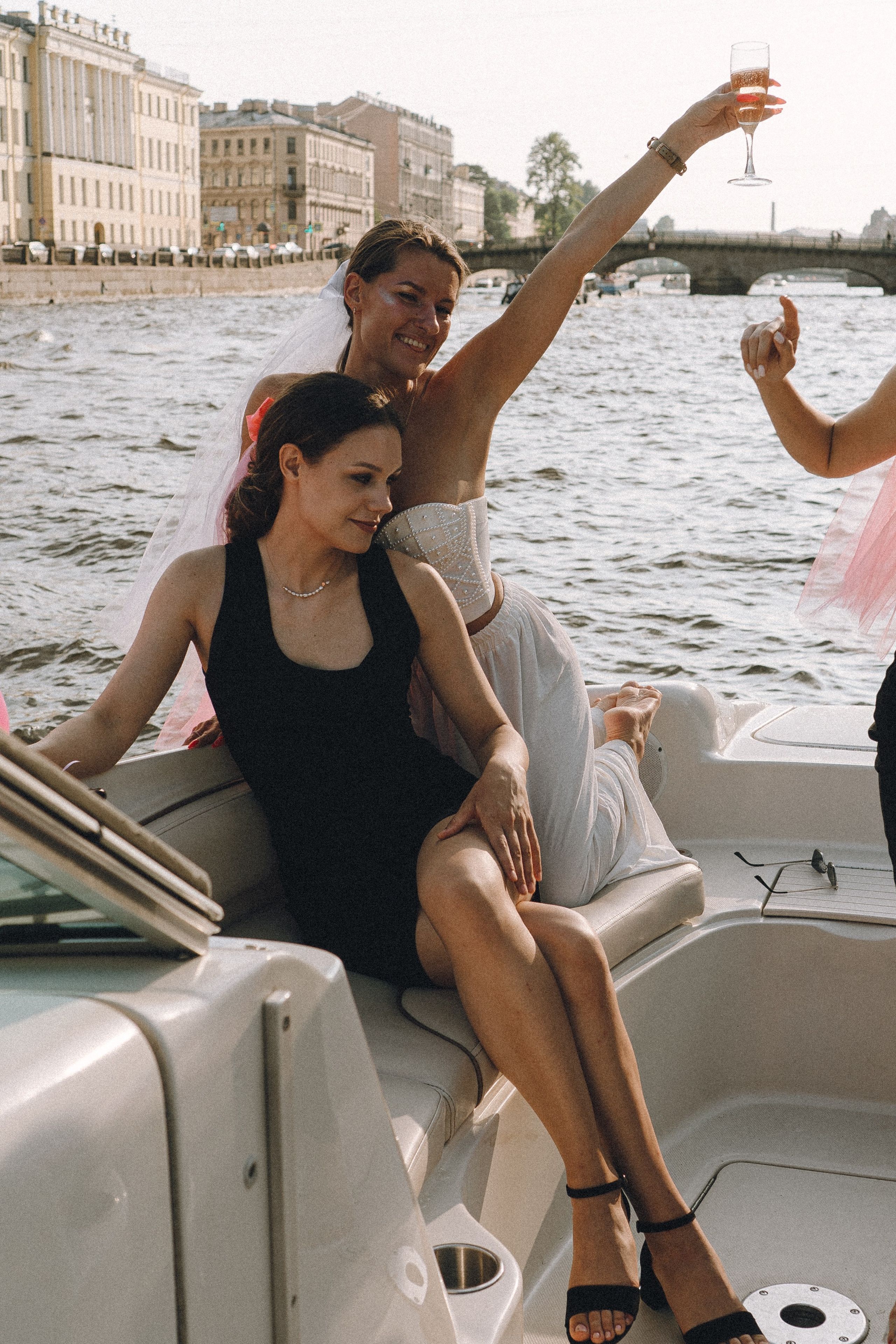 ДЕВИЧНИК НА КАТЕРЕ. Профессиональный фотограф, Санкт-Петербург — Виктория Богомолова