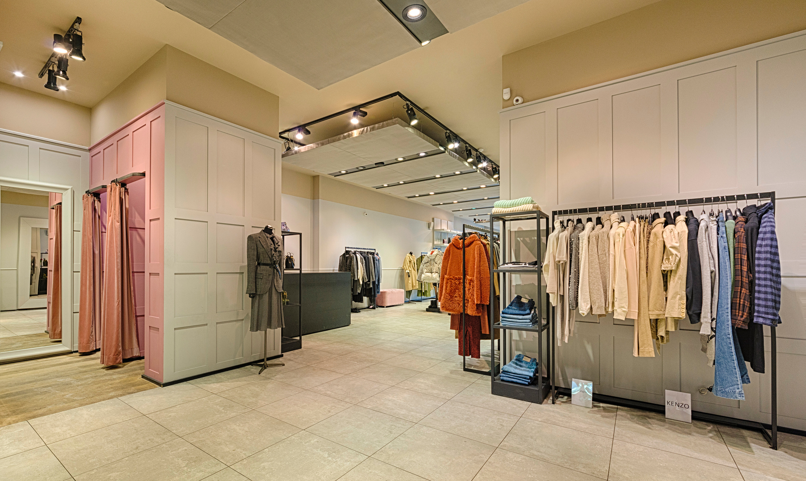 TOP BOUTIQUE «ATELIER»