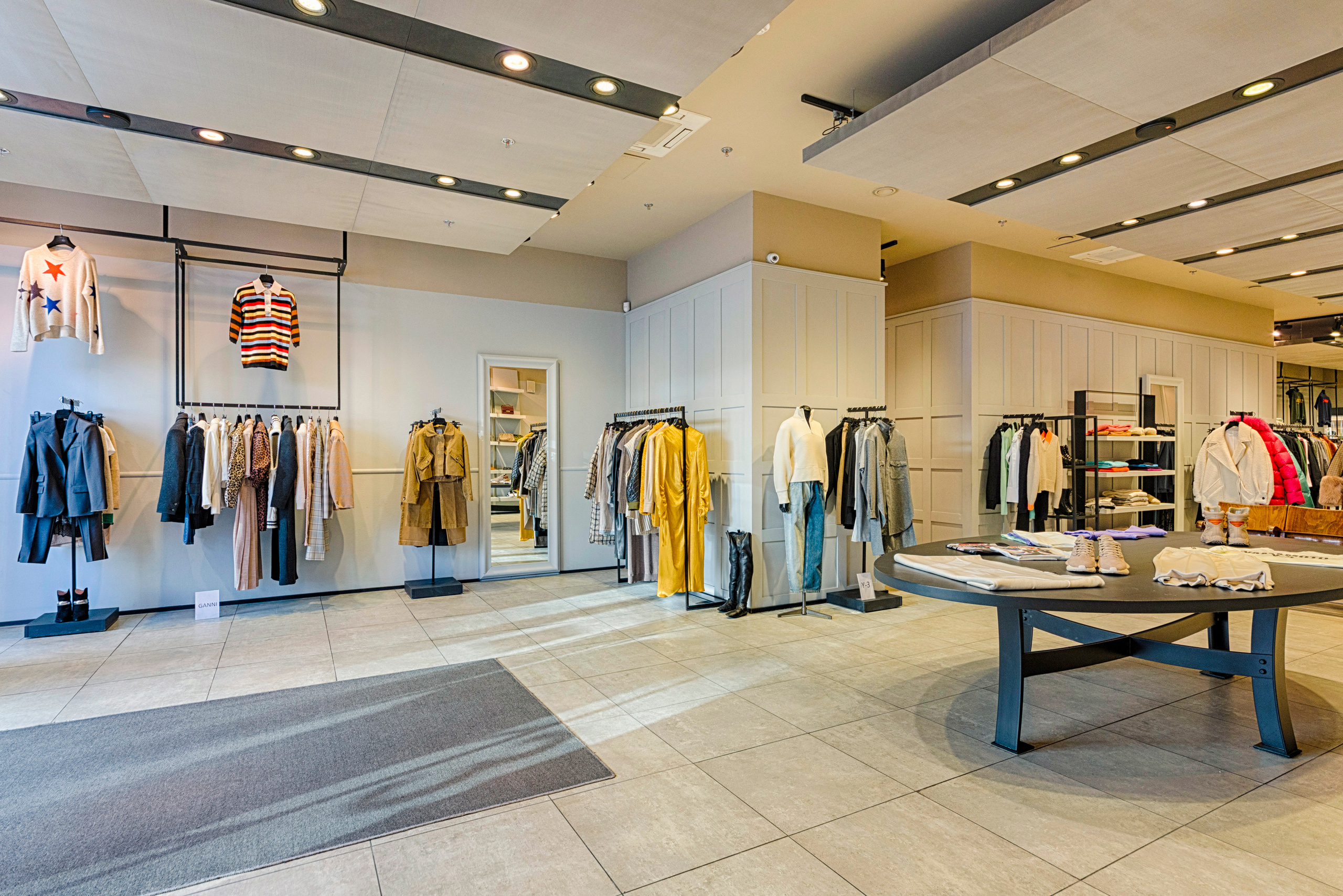 TOP BOUTIQUE «ATELIER»