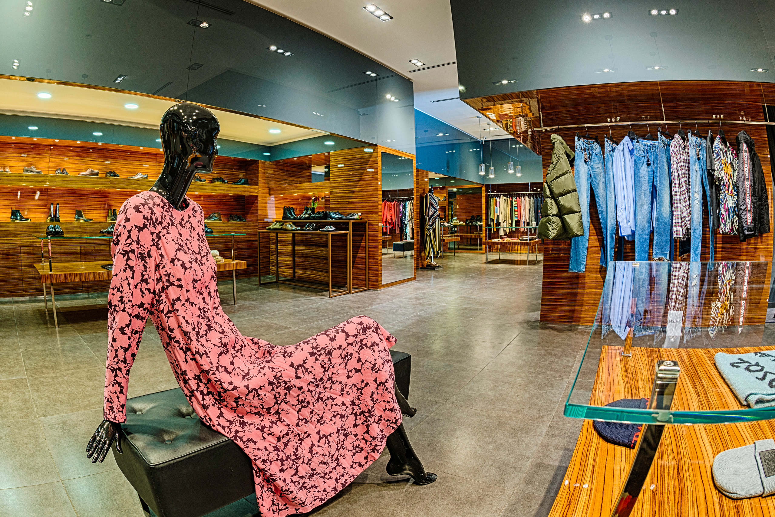 TOP BOUTIQUE «LUXURY»