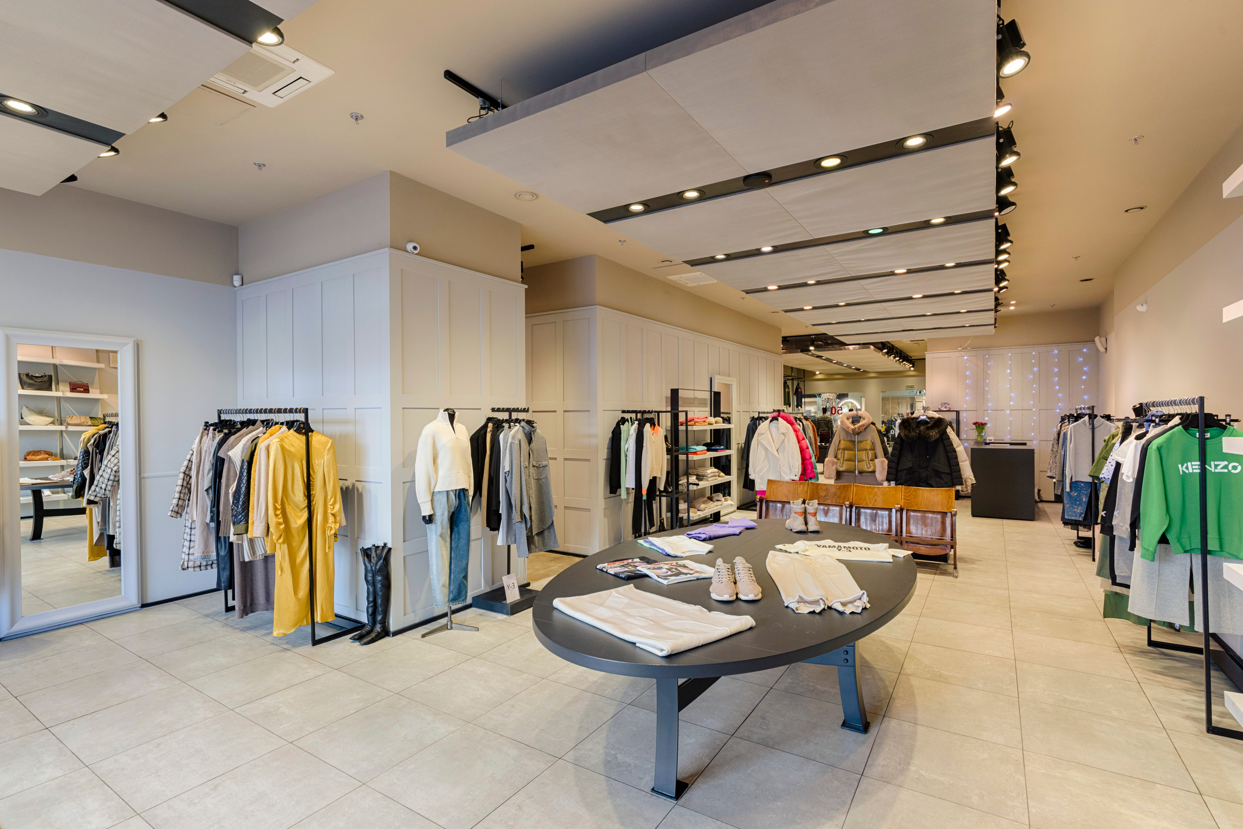 TOP BOUTIQUE «ATELIER»