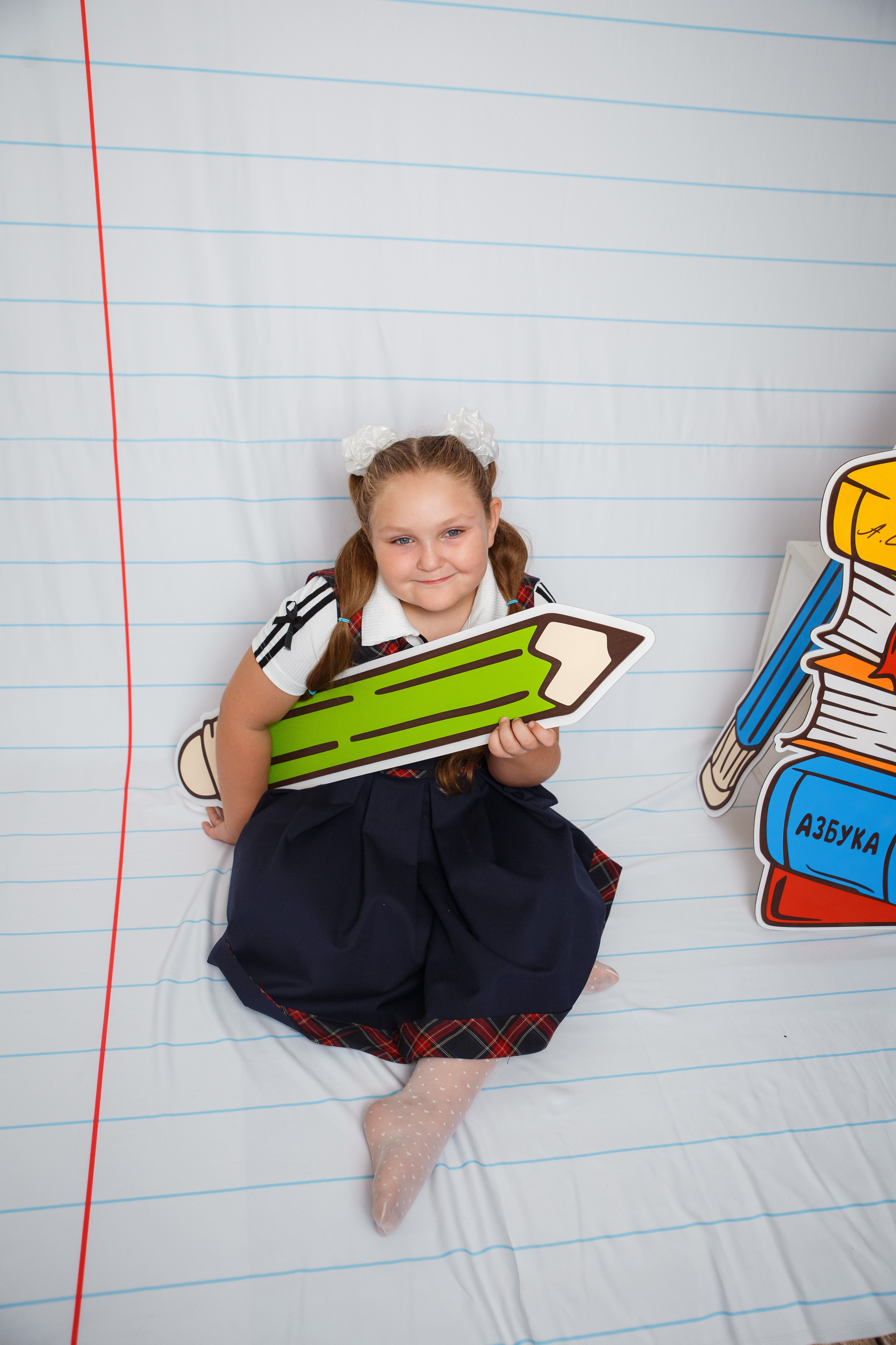 «Тетрадный лист». Выпускные альбомы в Донецке и ДНР. Фотограф Донецк и ДНР