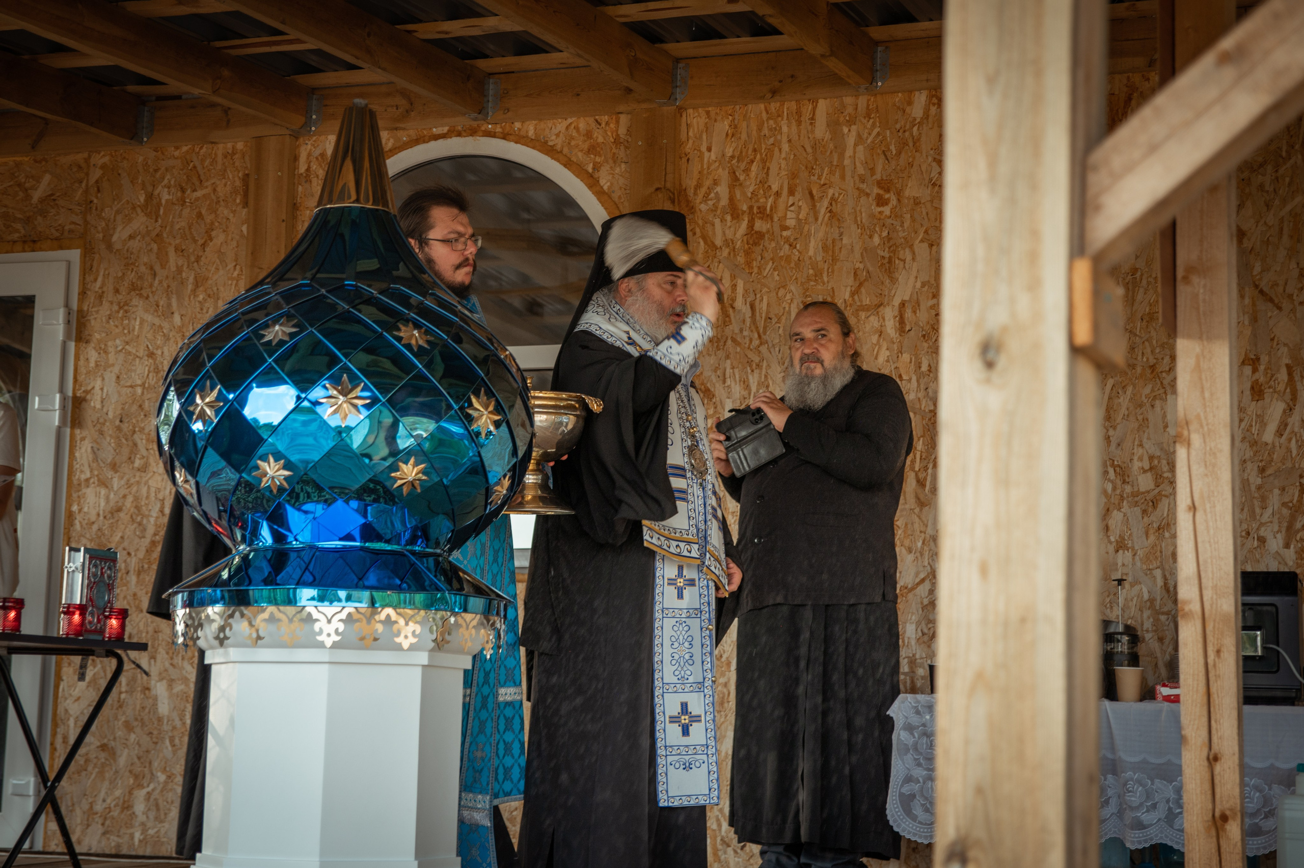 Освещение купола в храме Казанской иконы Божьей Матери х. Закутский. Церковный, семейный и репортажный фотограф Волгоград, Волжский