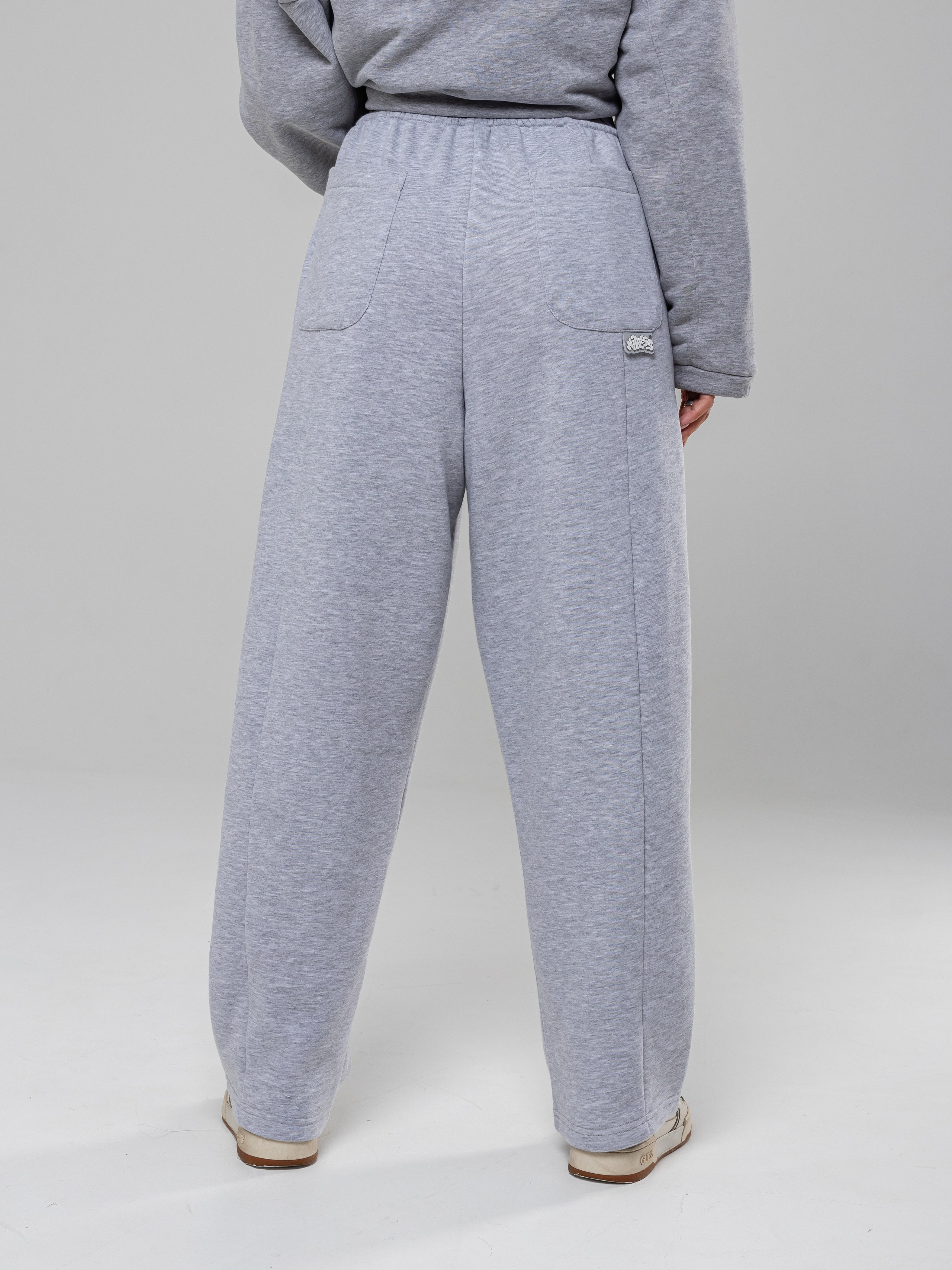 Худи и штаны. Фотограф в Краснодаре Арина Кудряшова