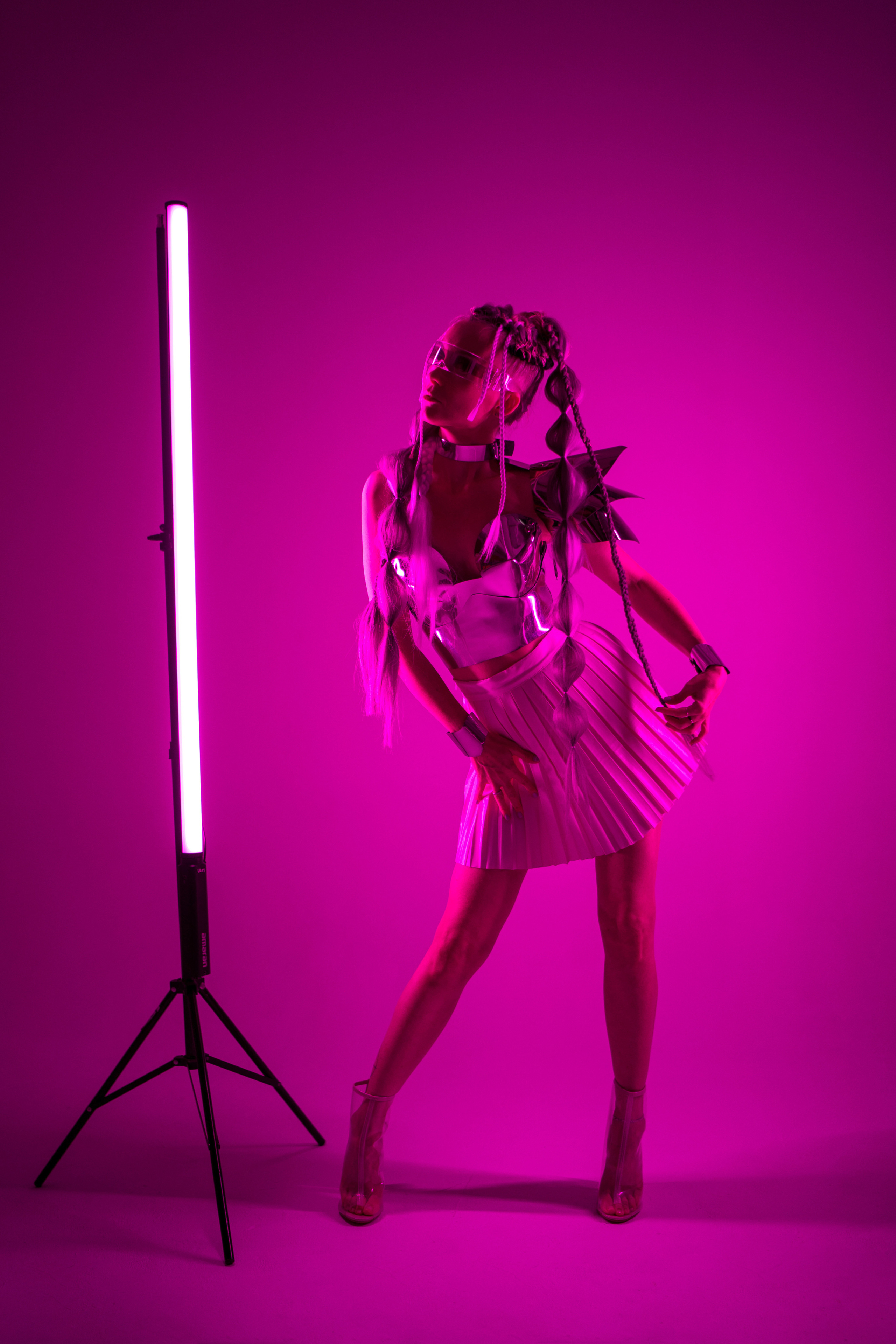 Съемка в неоновом свете. Каталожная и промышленная съемка в Москве Александр Плонский