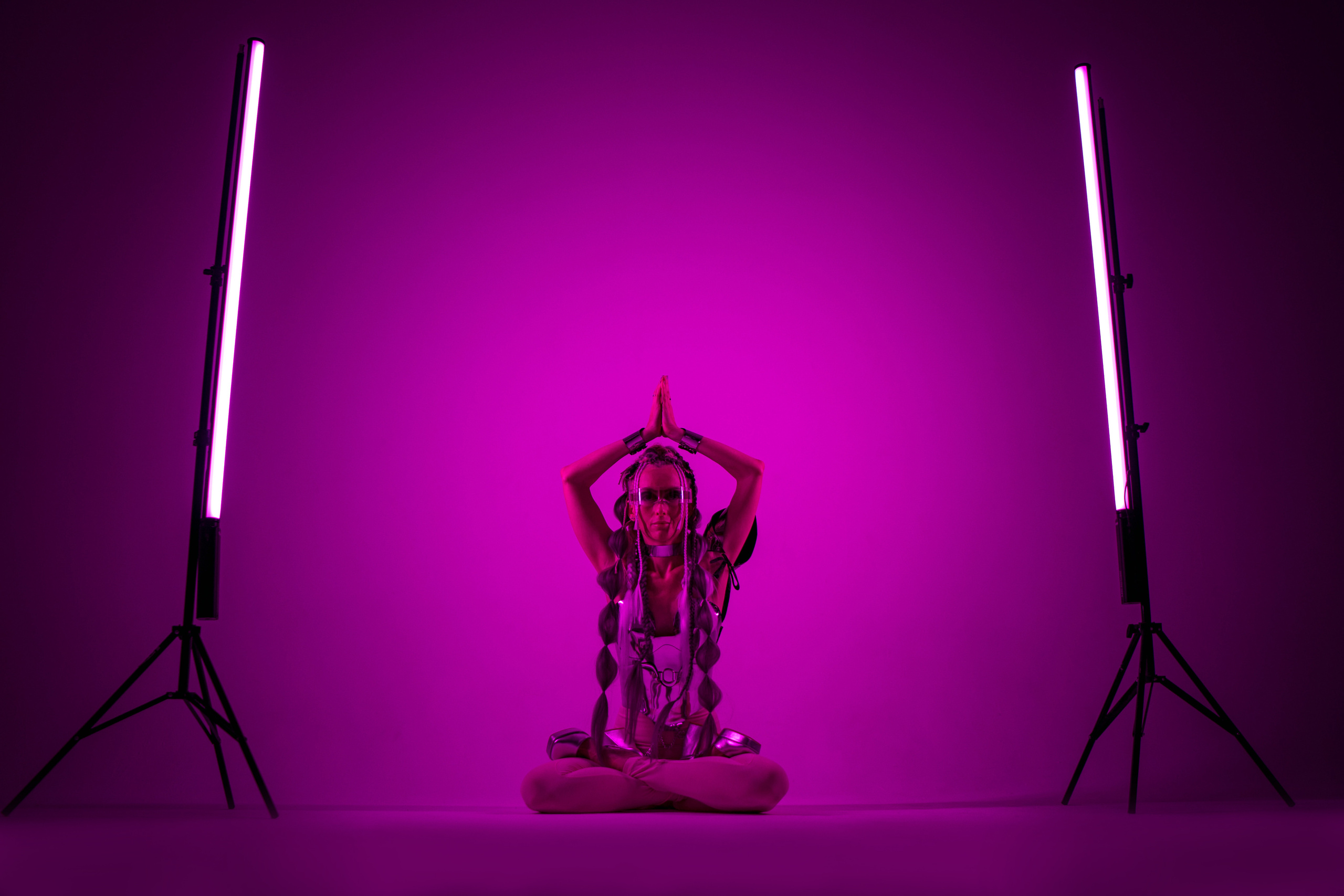 Съемка в неоновом свете. Каталожная и промышленная съемка в Москве Александр Плонский