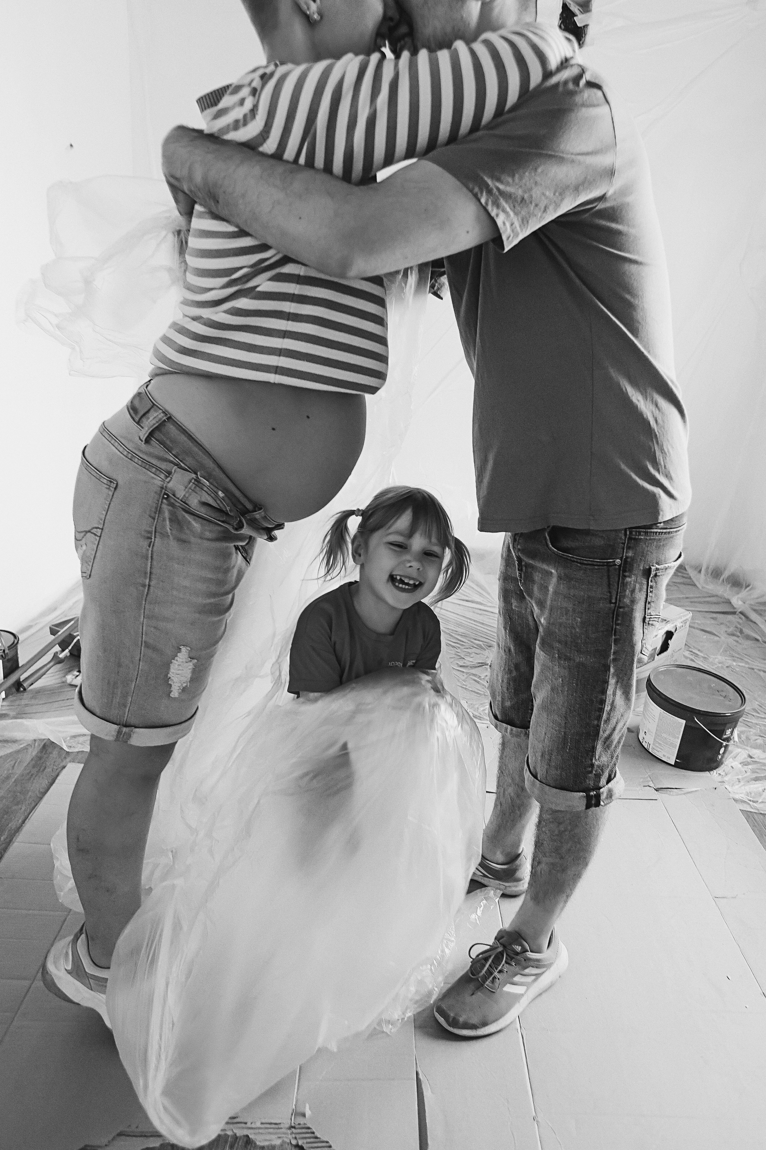 Ремонт. Семейный фотограф Тюмень, фотограф на роды Салмина Мария