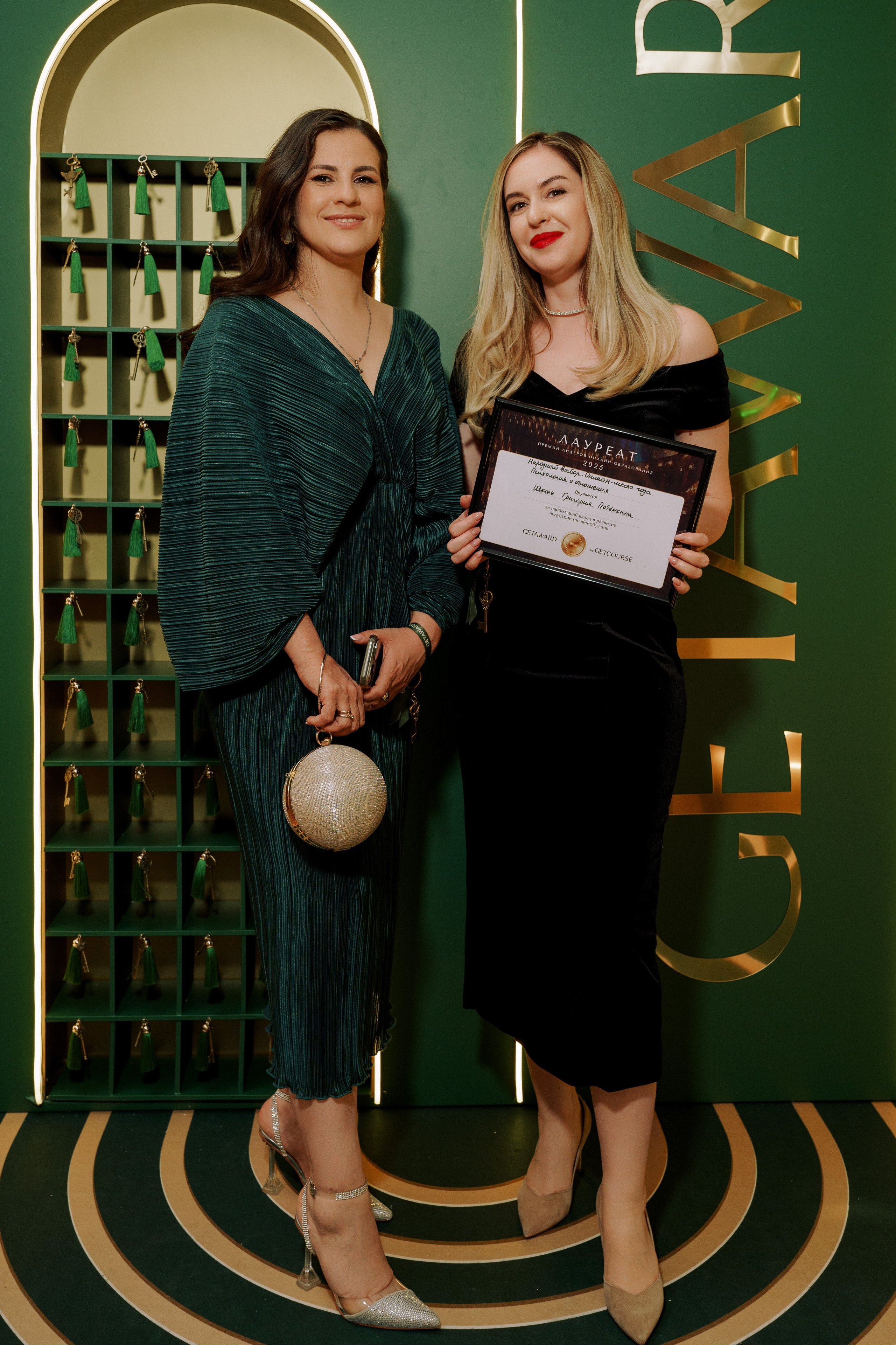 Фотограф репортажный на премию. Репортажный фотограф в Москве Саша Дружинина