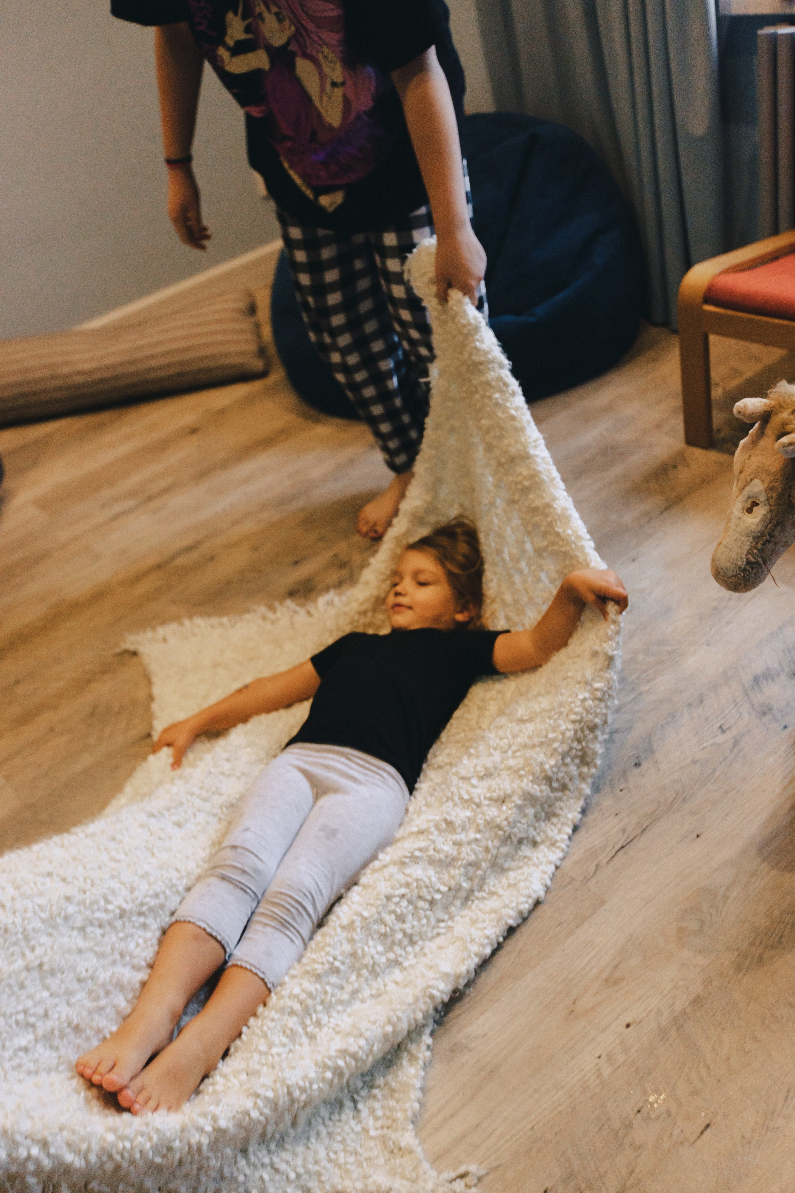 Игорь, Лера, Миля, Ксюша и Аня. Фотограф Таганрог Любимая Надя