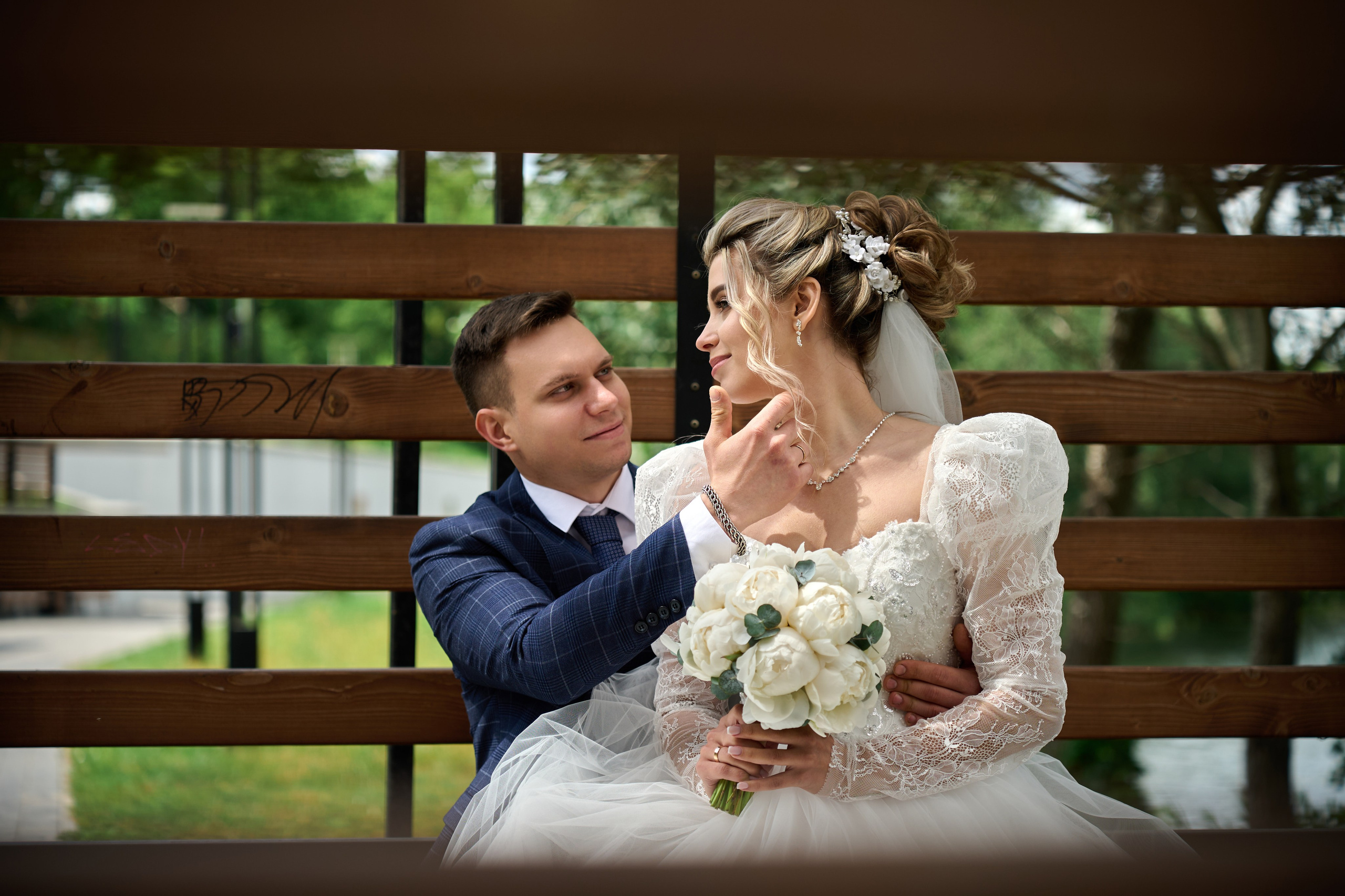 Свадебная фотосессия в Старом Осколе и Губкине. Профессиональный фотограф Старый Оскол, Губкин — свадьба, венчание, крещение, юбилей и день рождения