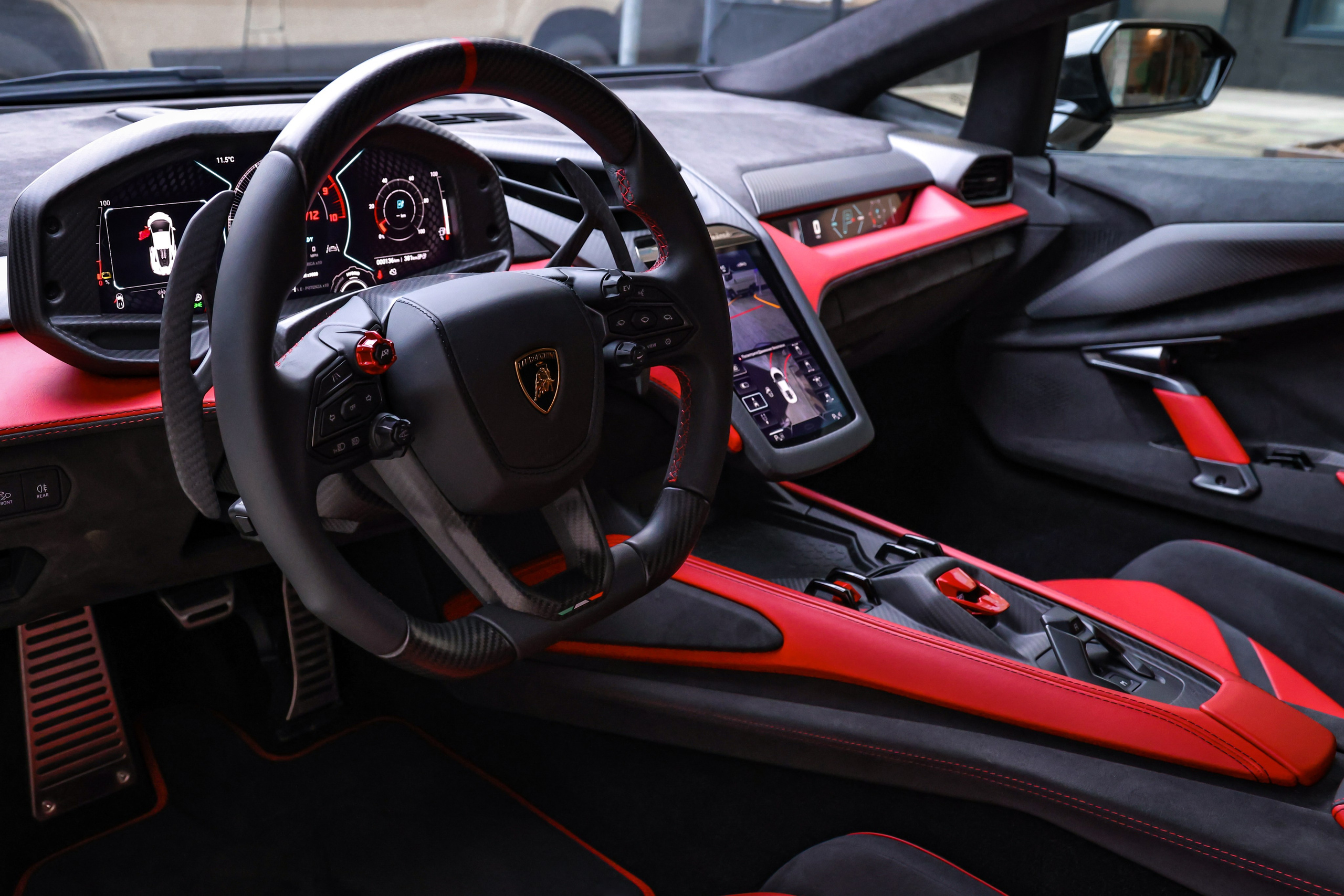 2024 Lamborghini Revuelto 6.5 AMT. Mixturecaptures