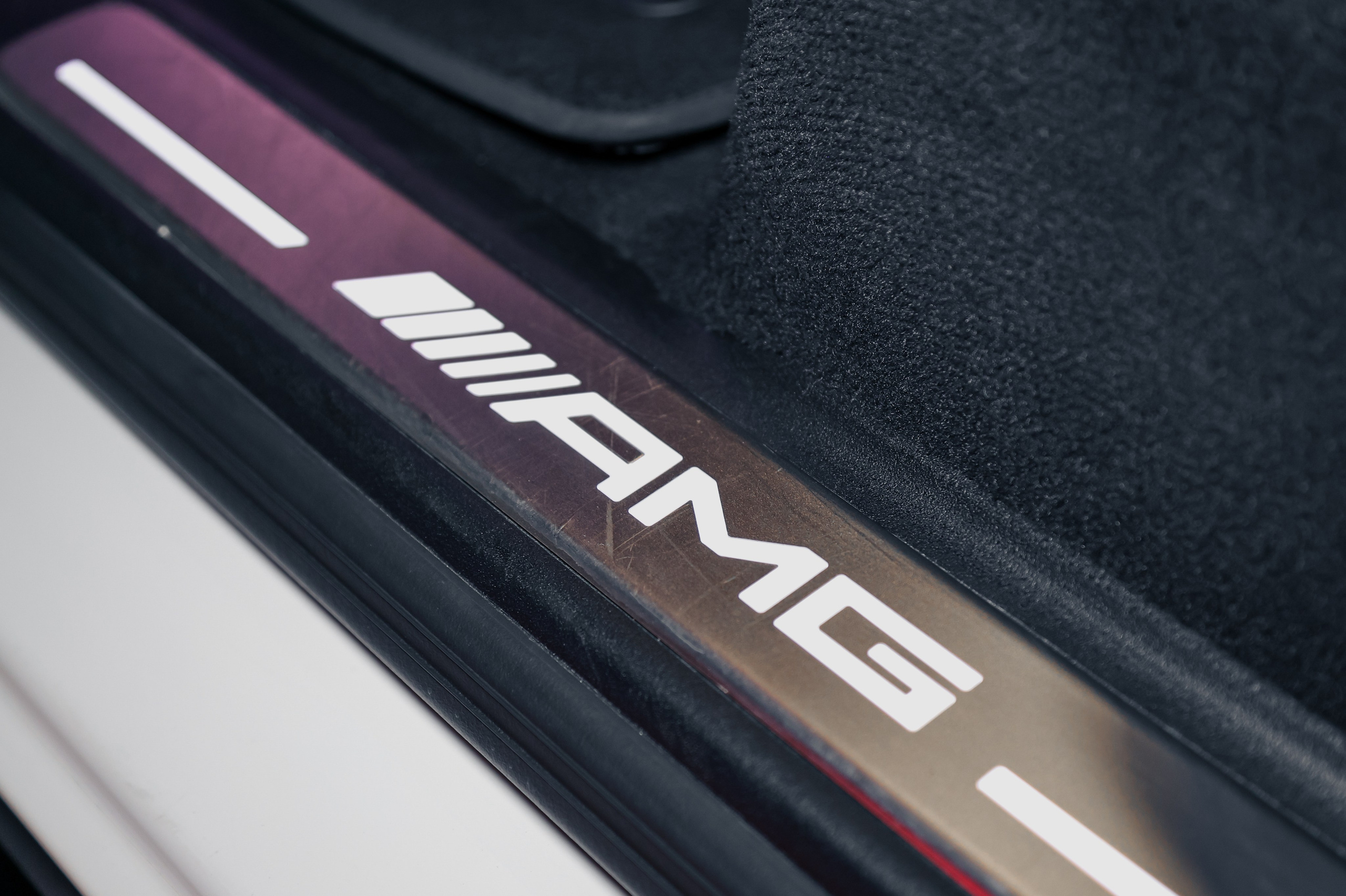 2022 MERCEDES BENZ G63 AMG $235,000 / 16,414 KM ODOMETER. Mixturecaptures