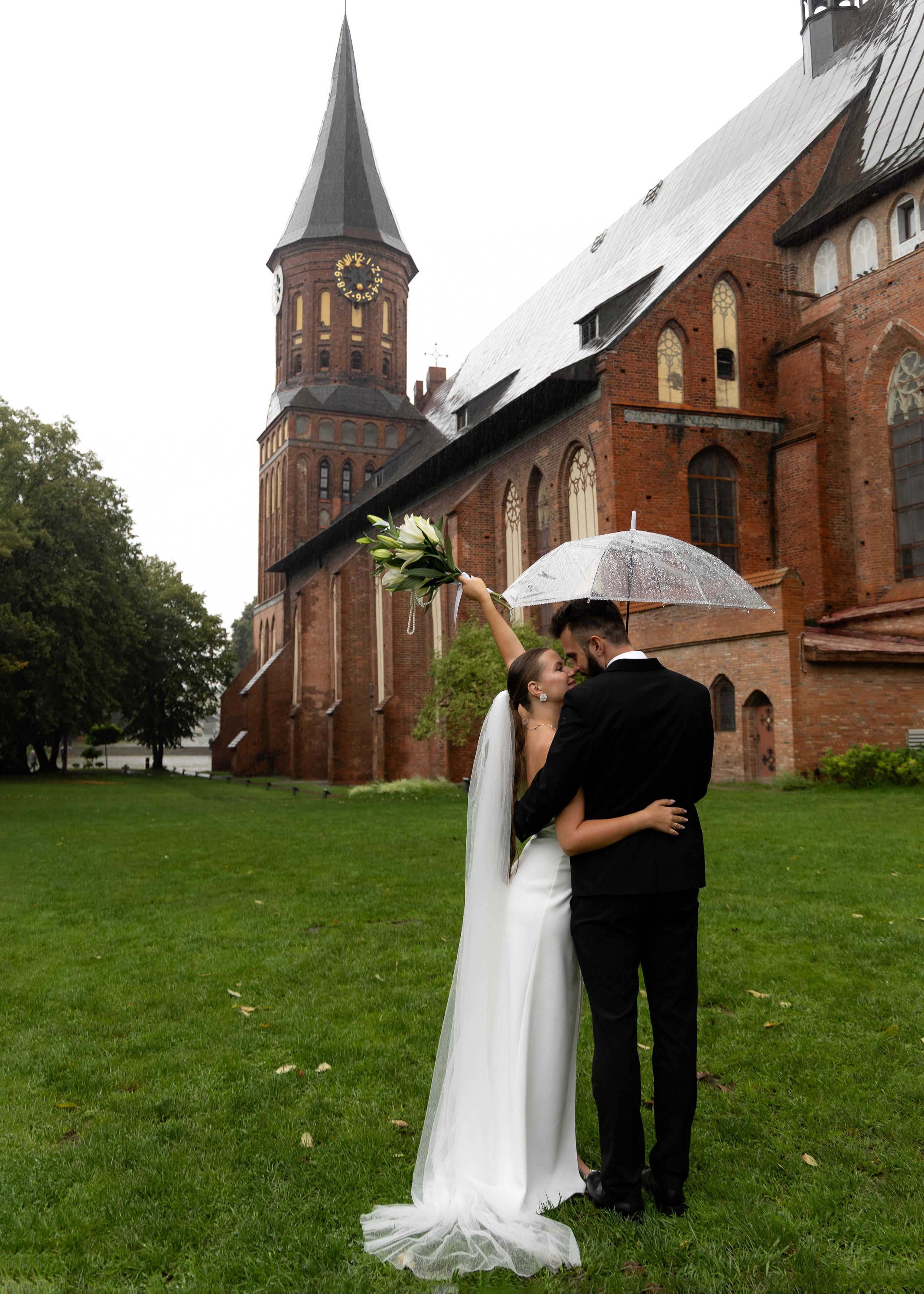 Свадьба Татьяна & Алексей | под дождем на острове Канта. Фотограф в Калининграде Сокирко Светлана