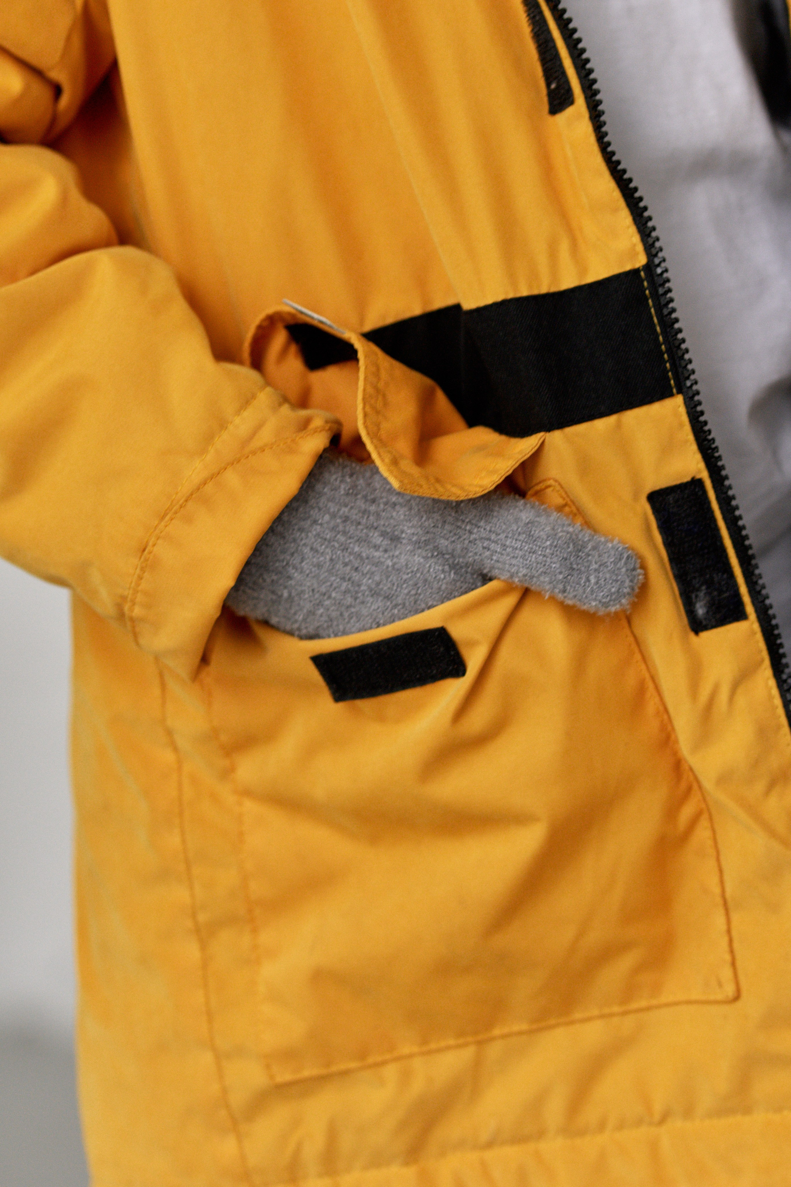 Зимние перчатки. Фото съемка товаров для макретплейсов Воронеж