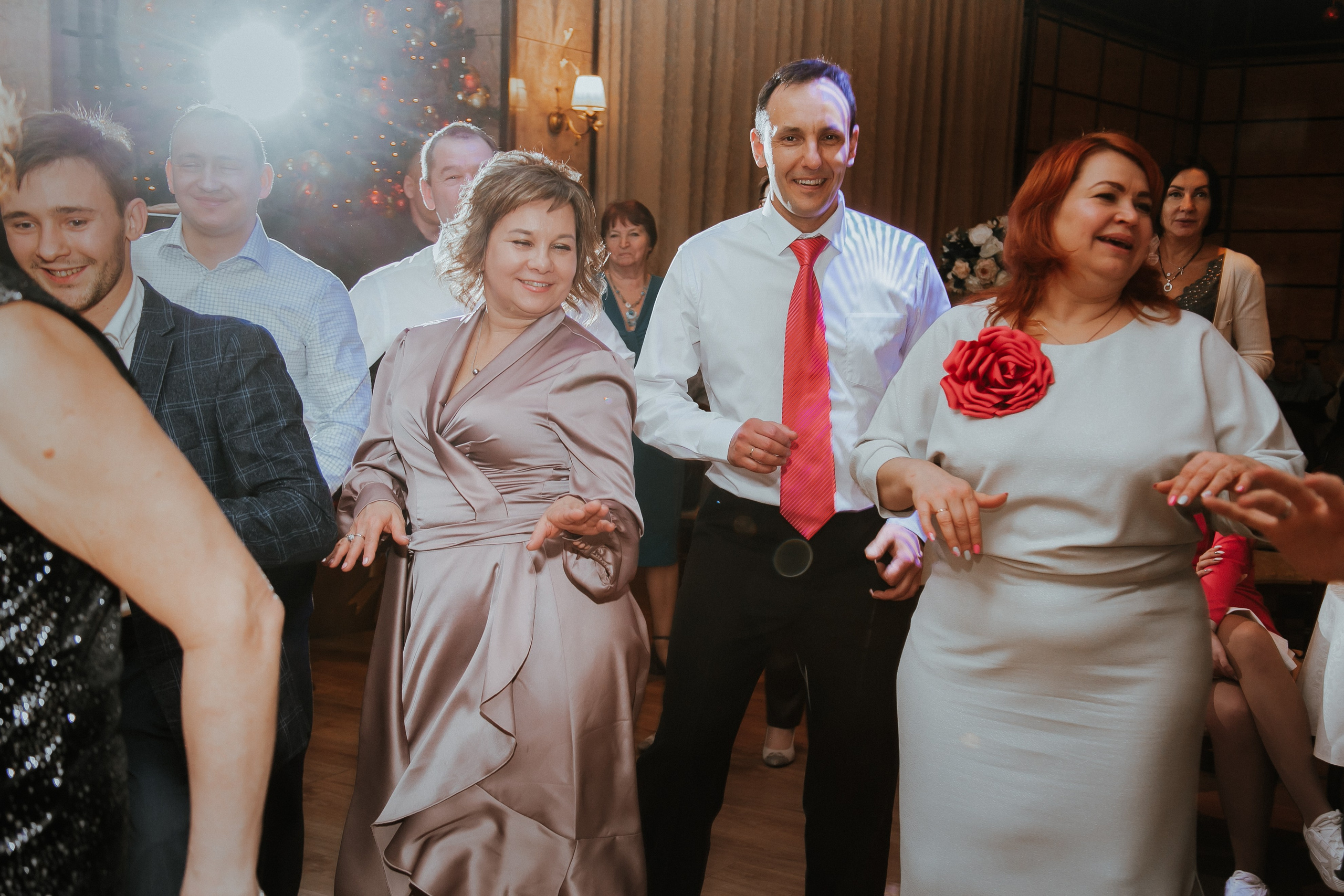 Съемка выездной регистрации в отеле. Свадебный и репортажный фотограф в Ярославле и Санкт-Петербурге Роман Микрюков