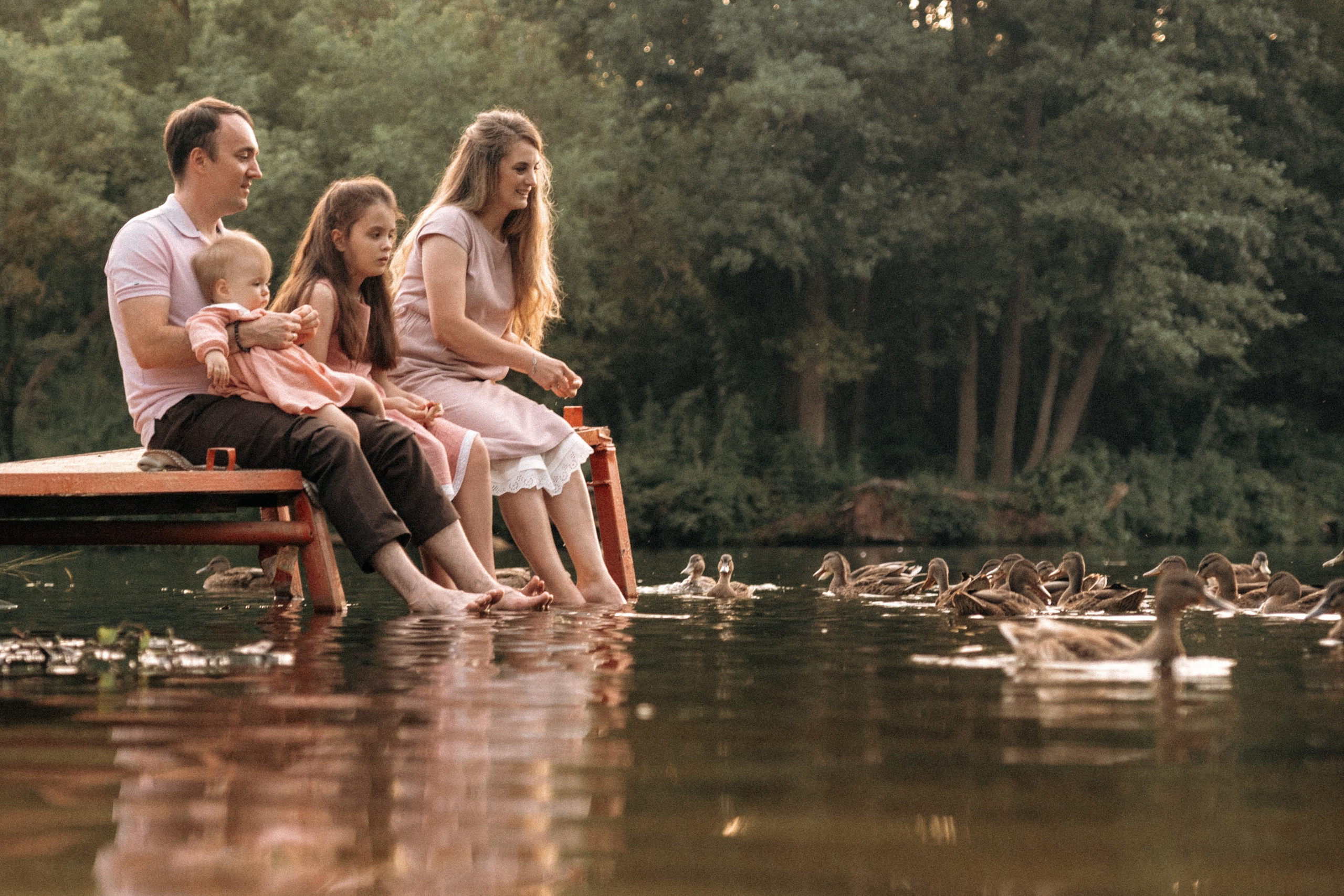 Семейная фотосессия на берегу реки для Миши, Тани, Сони и Таи. Свадебный фотограф в Тамбове Павел Четвертков