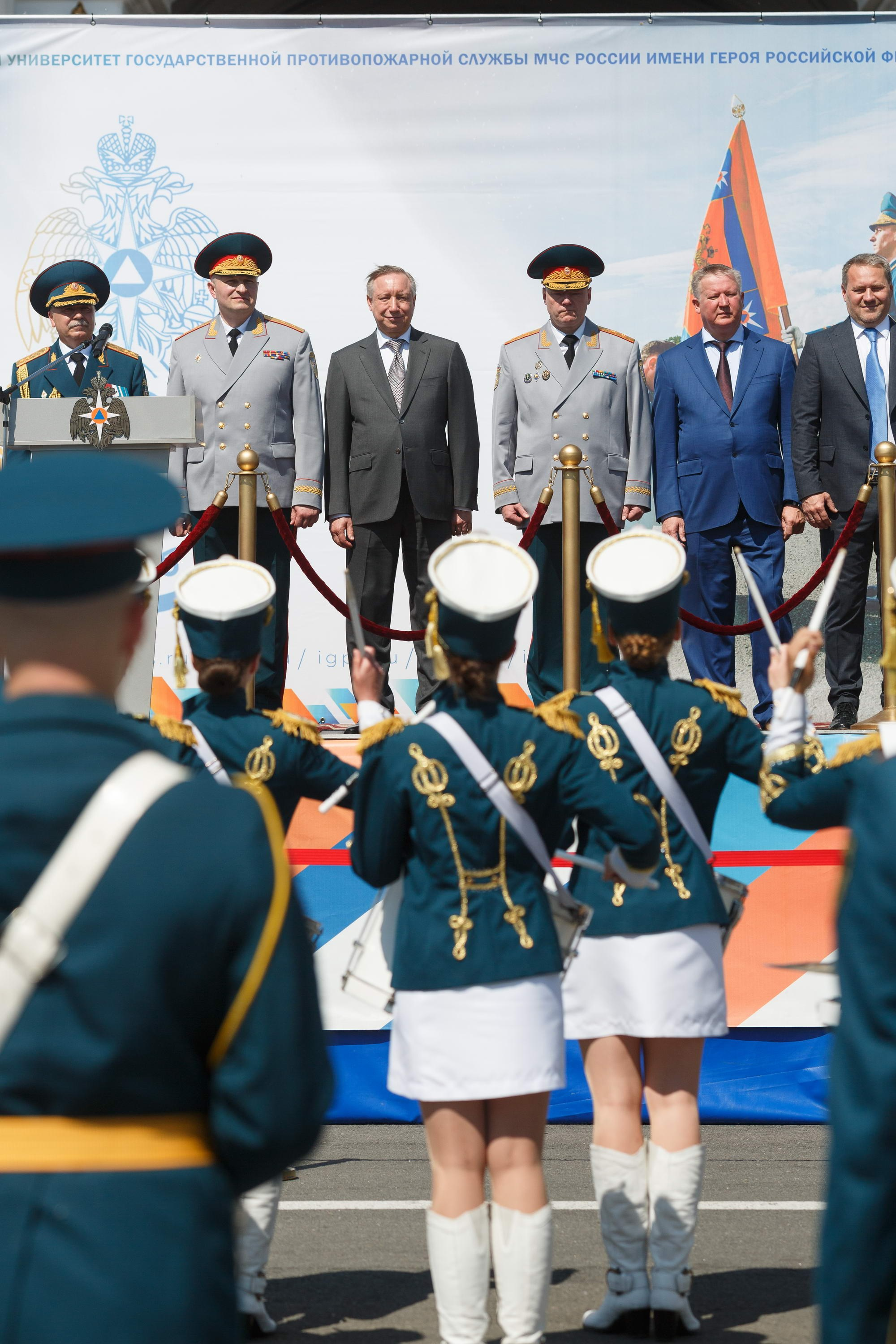 Выпуск офицеров СПб УГПС МЧС России. Свадебный фотограф Игорь Брундасов 8PHOTO на свадьбу венчание загс СПб