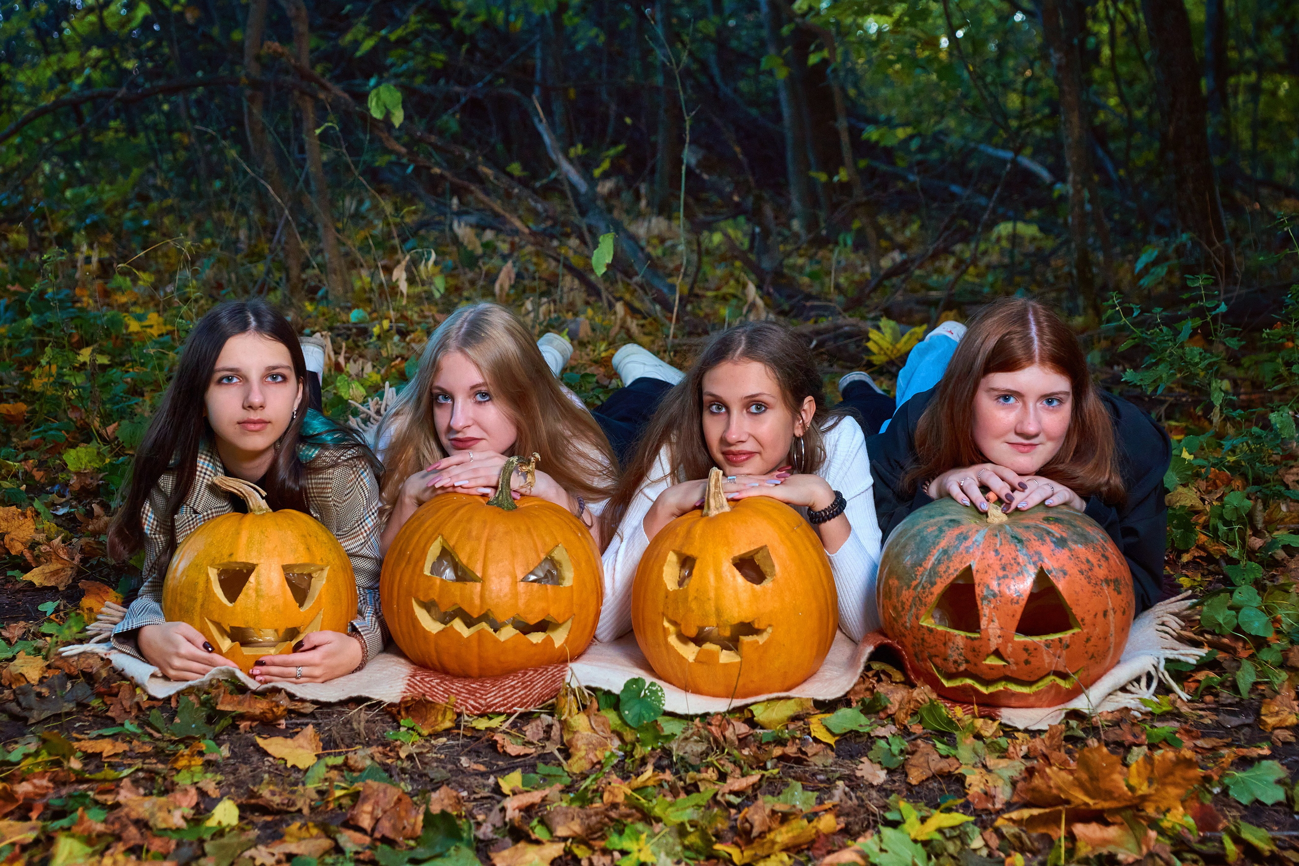 Осень в лесу. 9 класс. 2023. Childrenfoto.ru