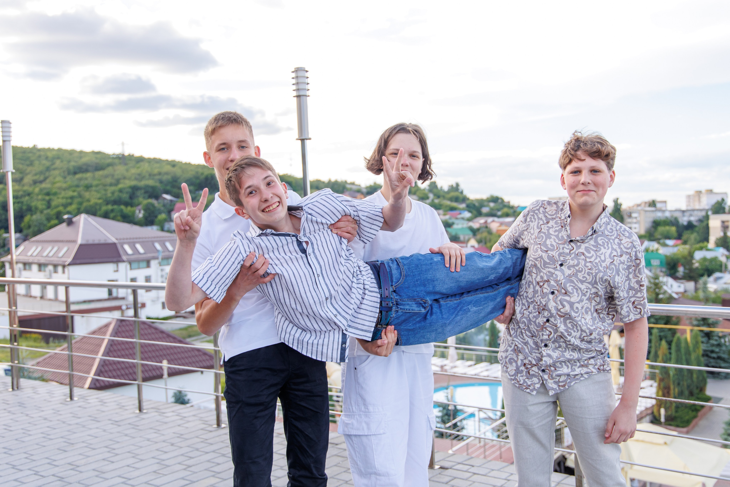 Выпускной в школе. Школьный фотограф Саратов Золотарь Ольга