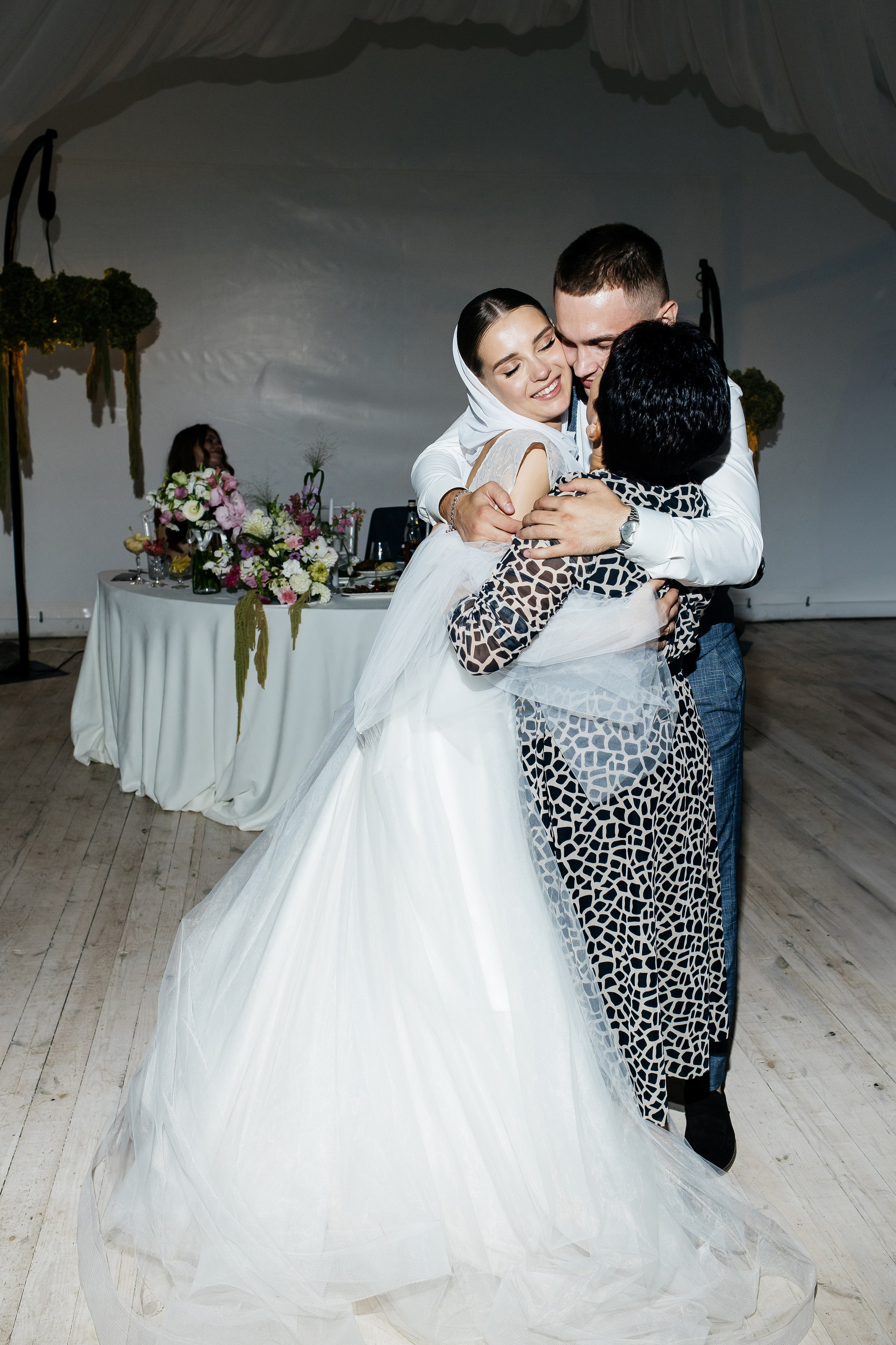 Летняя свадебная фотосессия