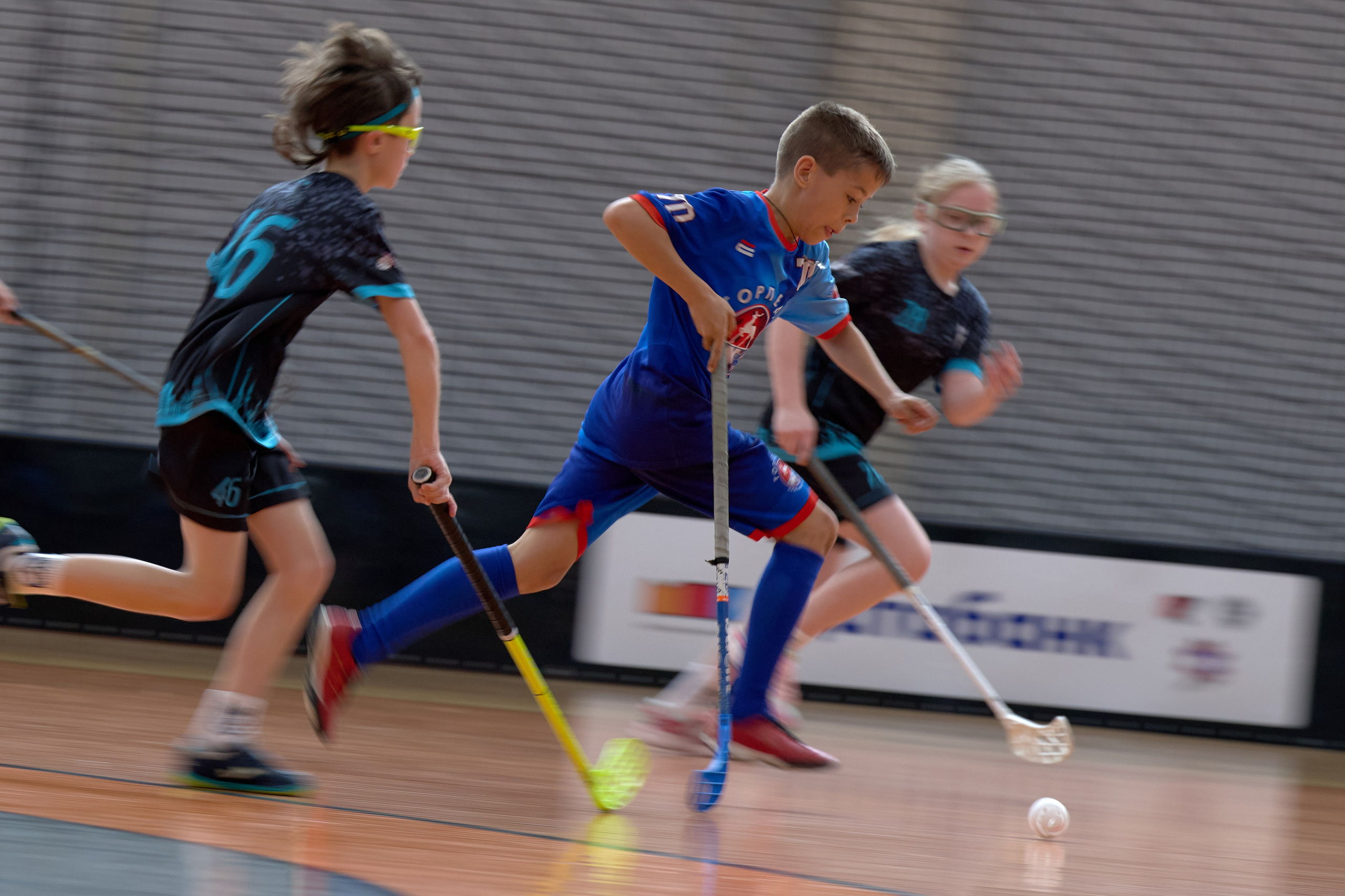 Турнир по флорболу 2025 Ника в Ижевске. Спортивный репортажный фотограф в Ижевске Сергей Мерзляков