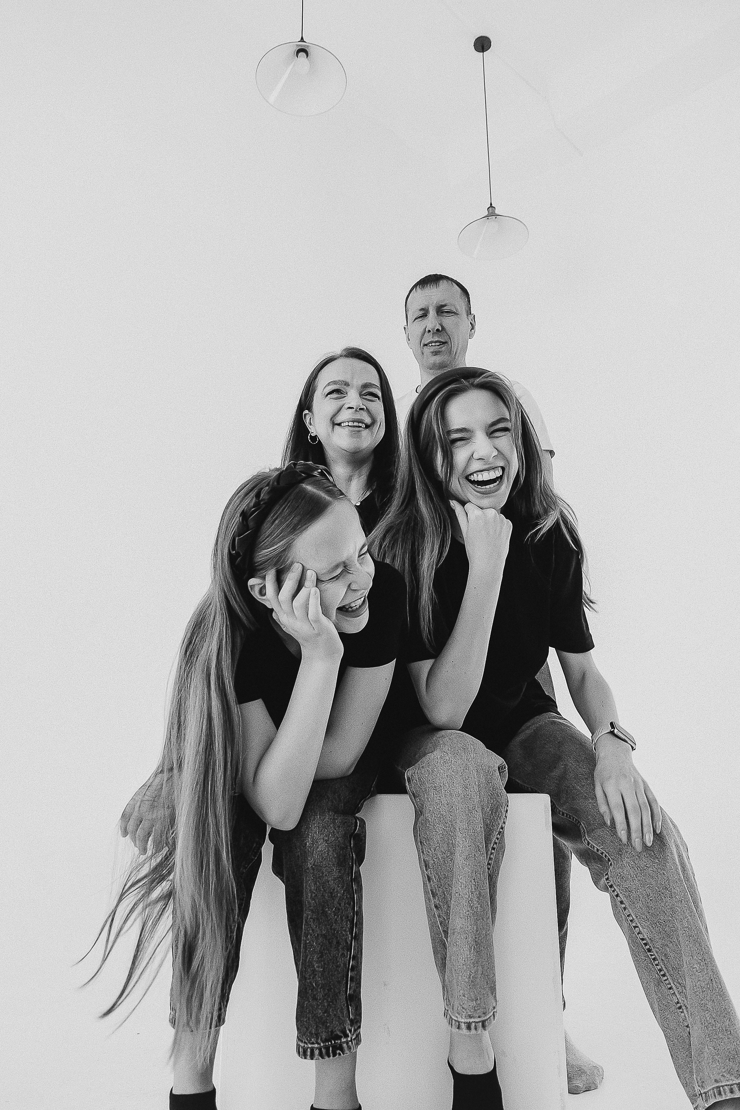 Семейная фотосессия в фотостудии. Семейный фотограф в Томске Максимова Екатерина