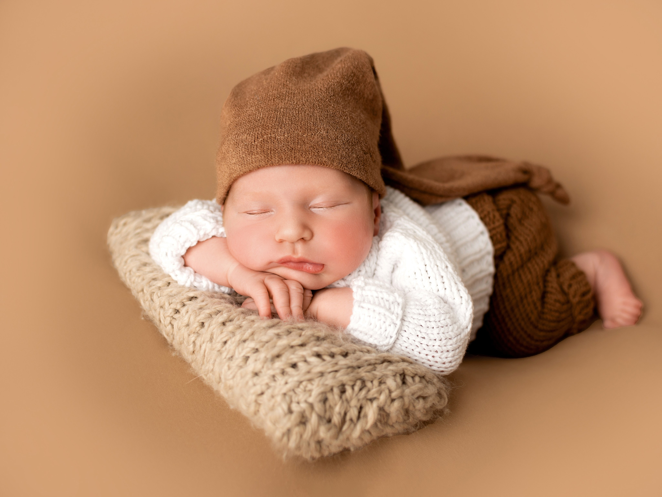 Семейная съёмка с новорожденным младенцем Краснодар. Фотограф новорожденных Краснодар Малышенко Надежда