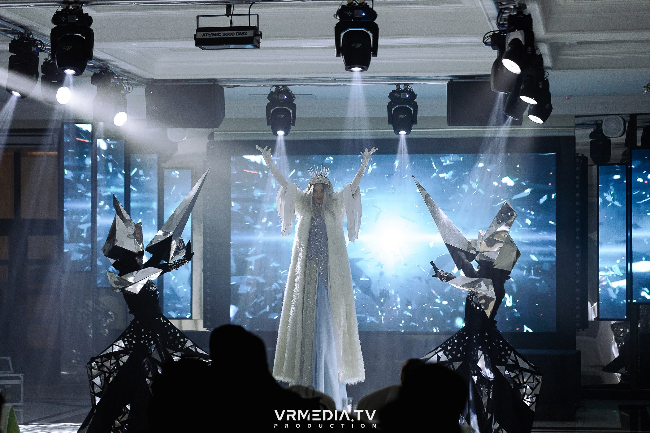 Новогодний вечер в ресторане «Лазурный Берег»