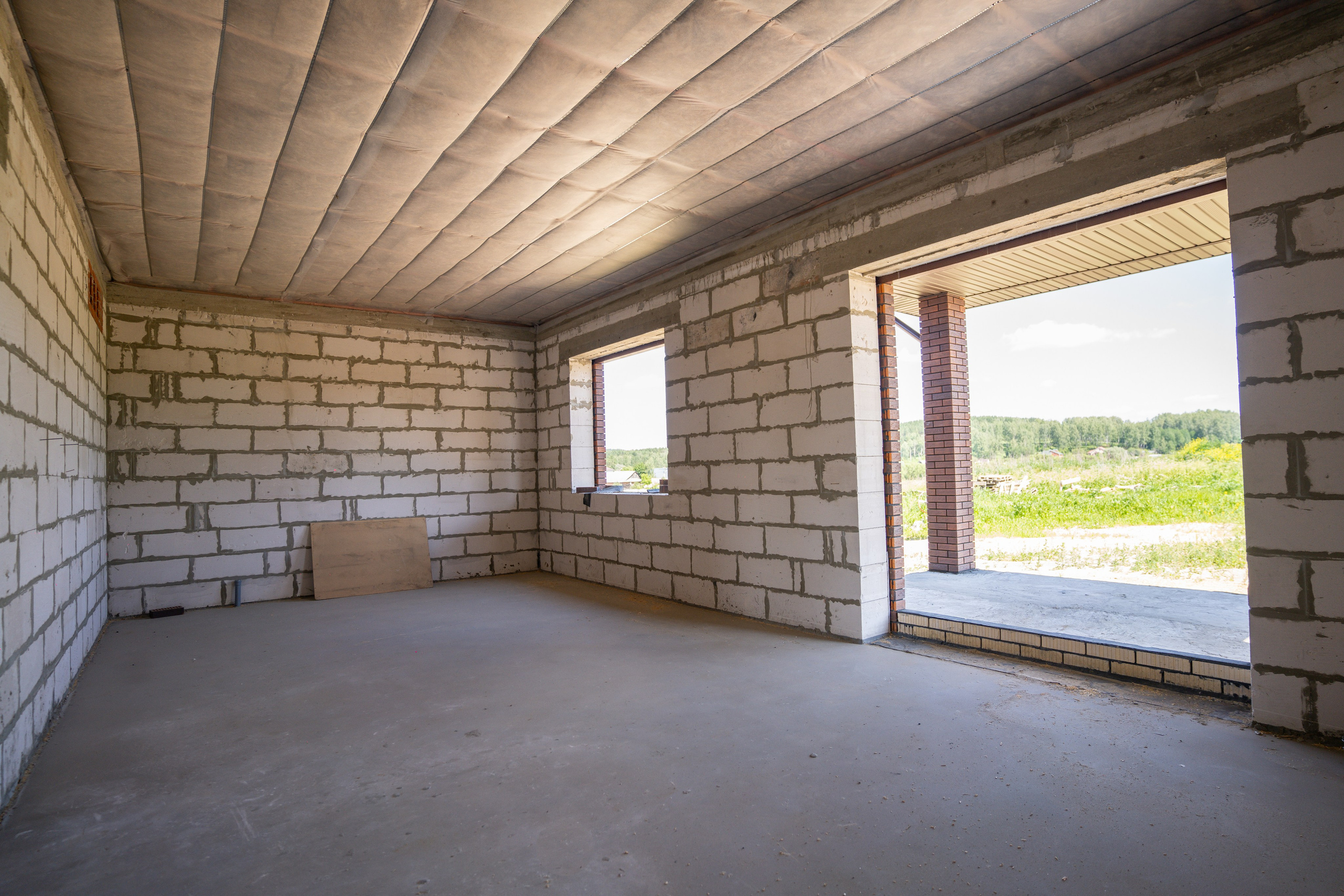 Внутри дома 