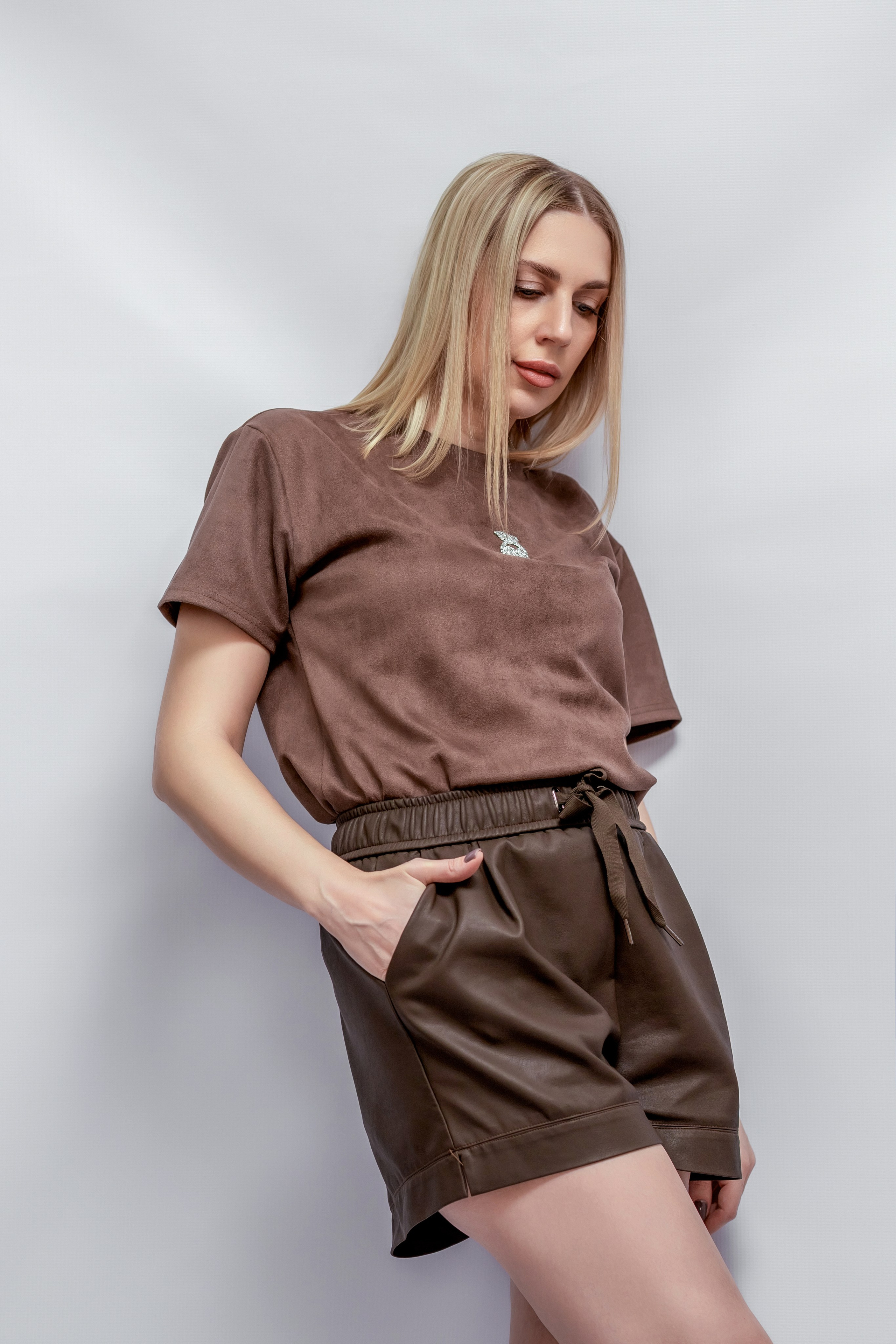 СТУДИЙНЫЙ минимализм ЖЕНСКИЙ. Фотограф Алина Лебедь