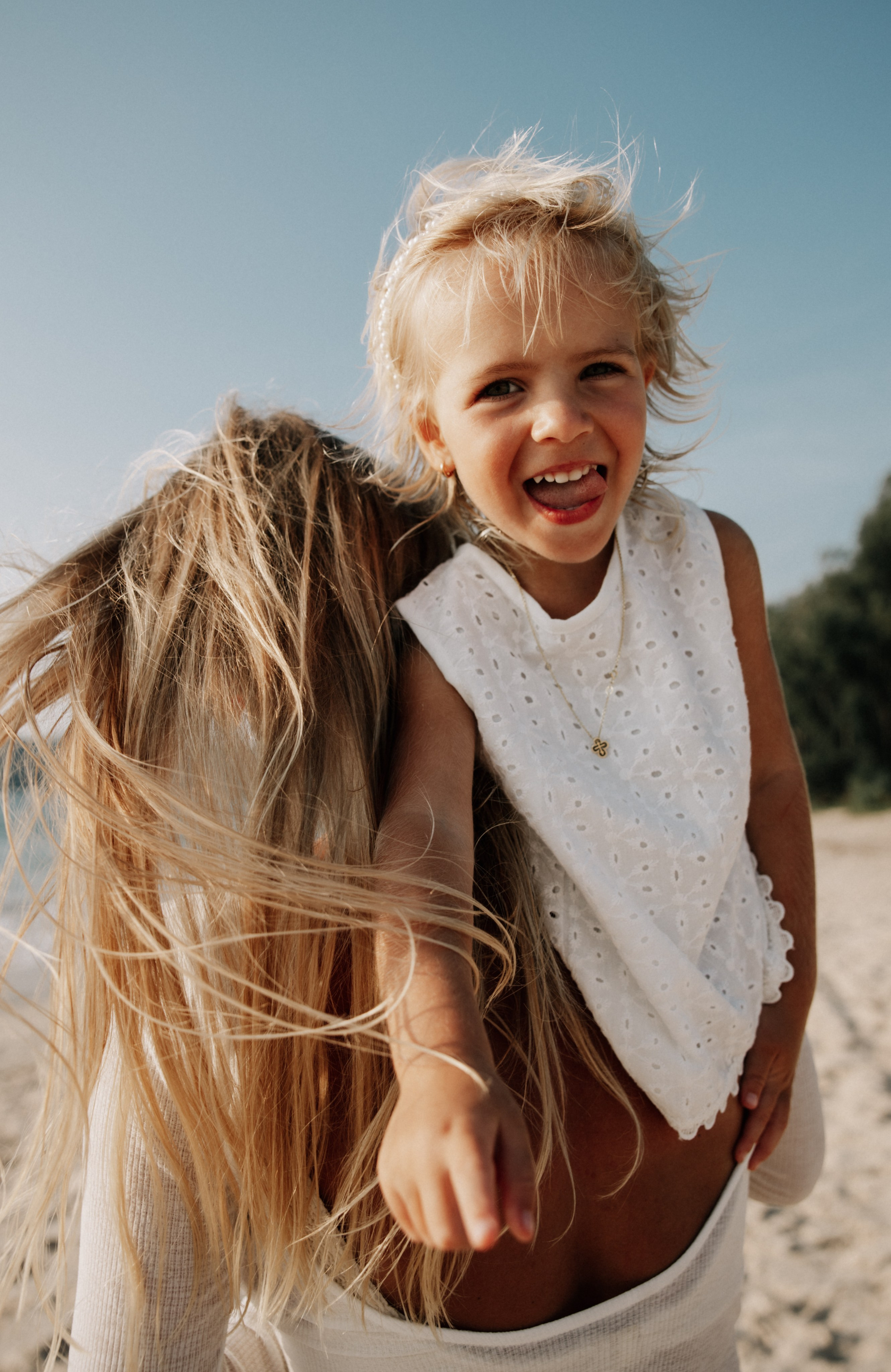 Семейная фотосессия на природе | Естественные фотографии вашей семьи на свежем воздухе. Репортажный фотограф Катерина Гилс Москва