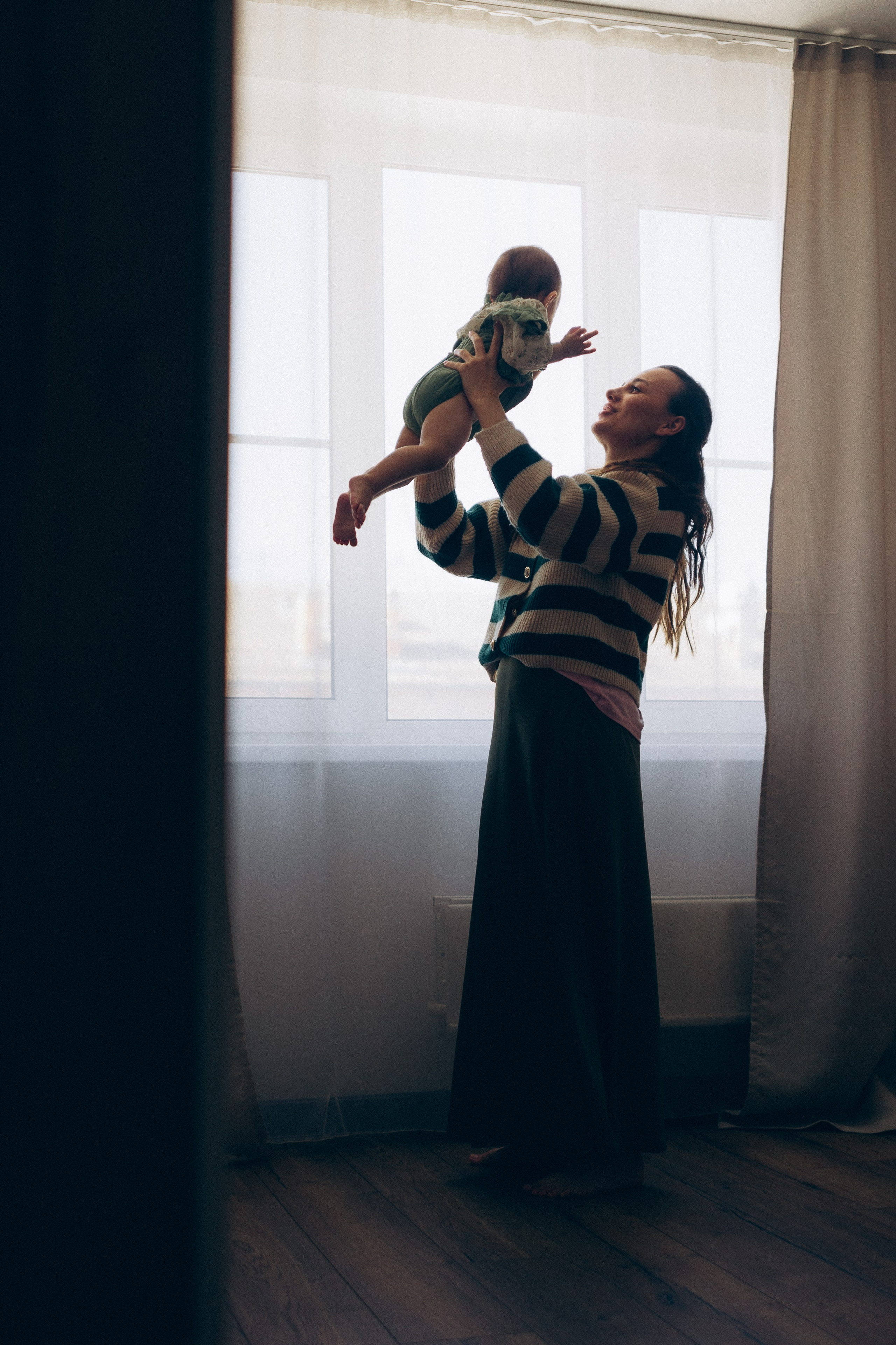 Мамины объятия (Про Ксению и Оливию). Семейный фотограф в Москве и Московской области Булычева Екатерина