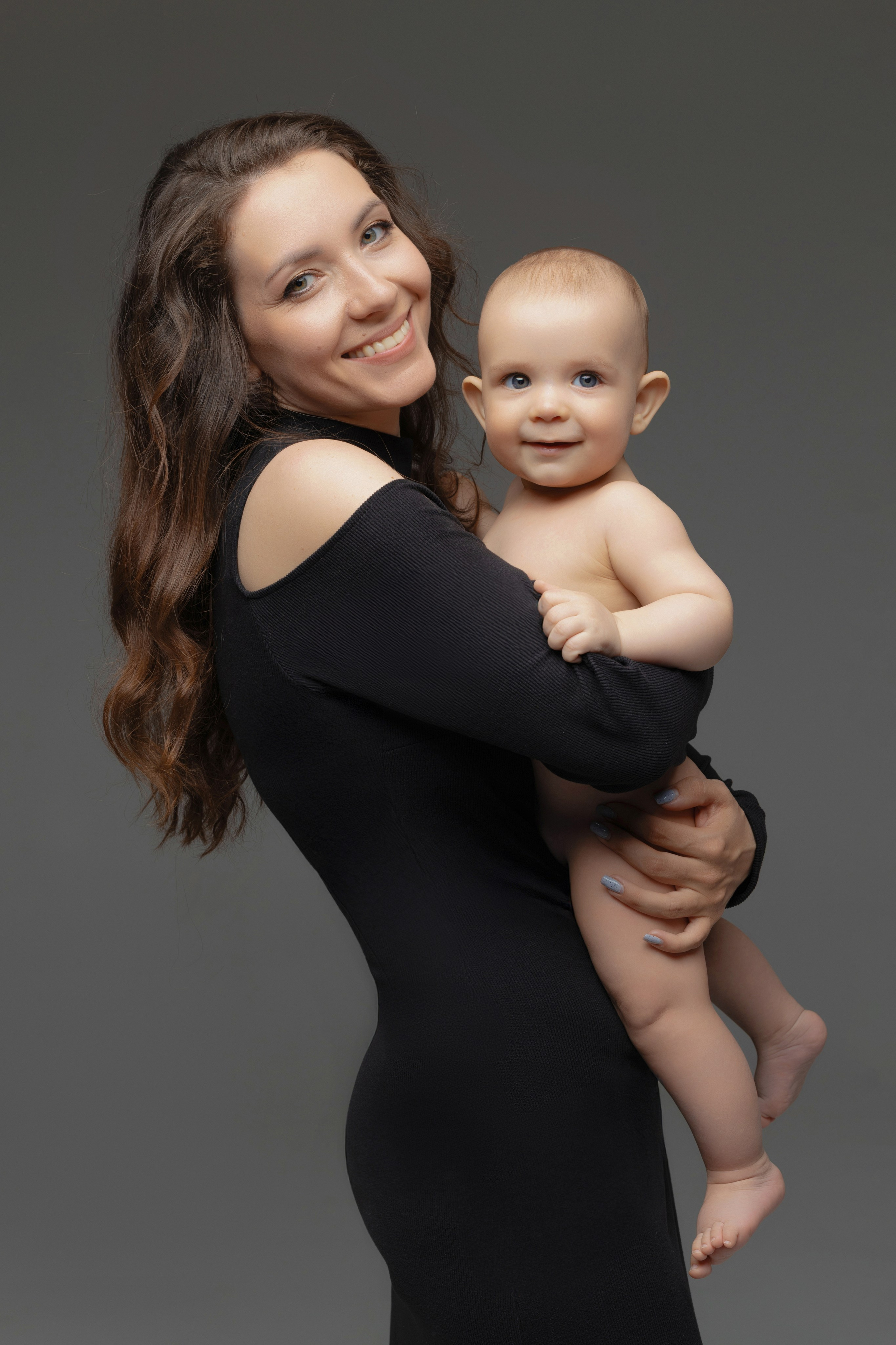 Мама и малыш. Фотограф новорожденных Модяева Ирина