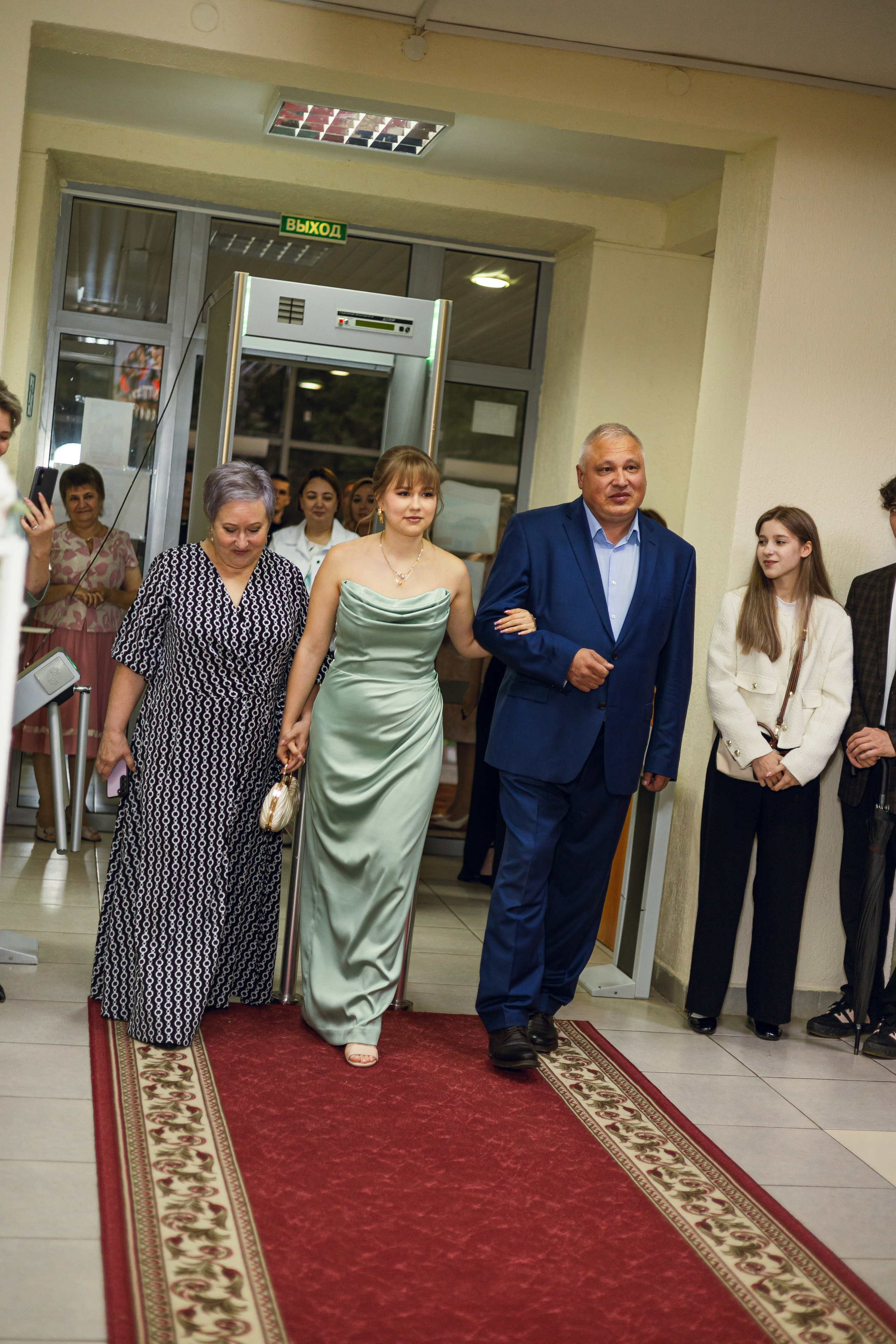 3 школа. Фотограф и видеограф в Бугульме Аня Трутнева