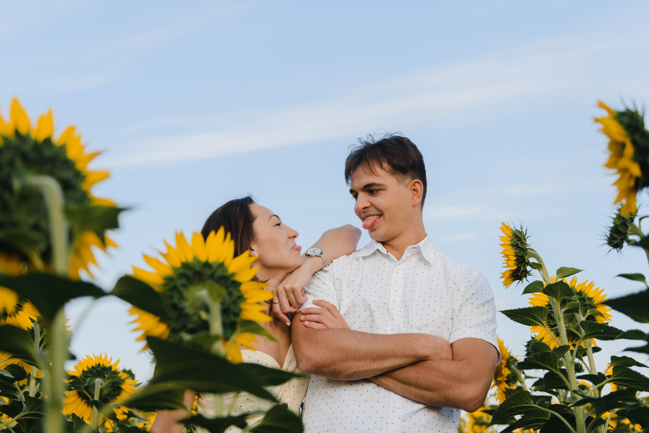 Фотосессия в подсолнухах. Свадебный фотограф в Тамбове Андрей Шаталов