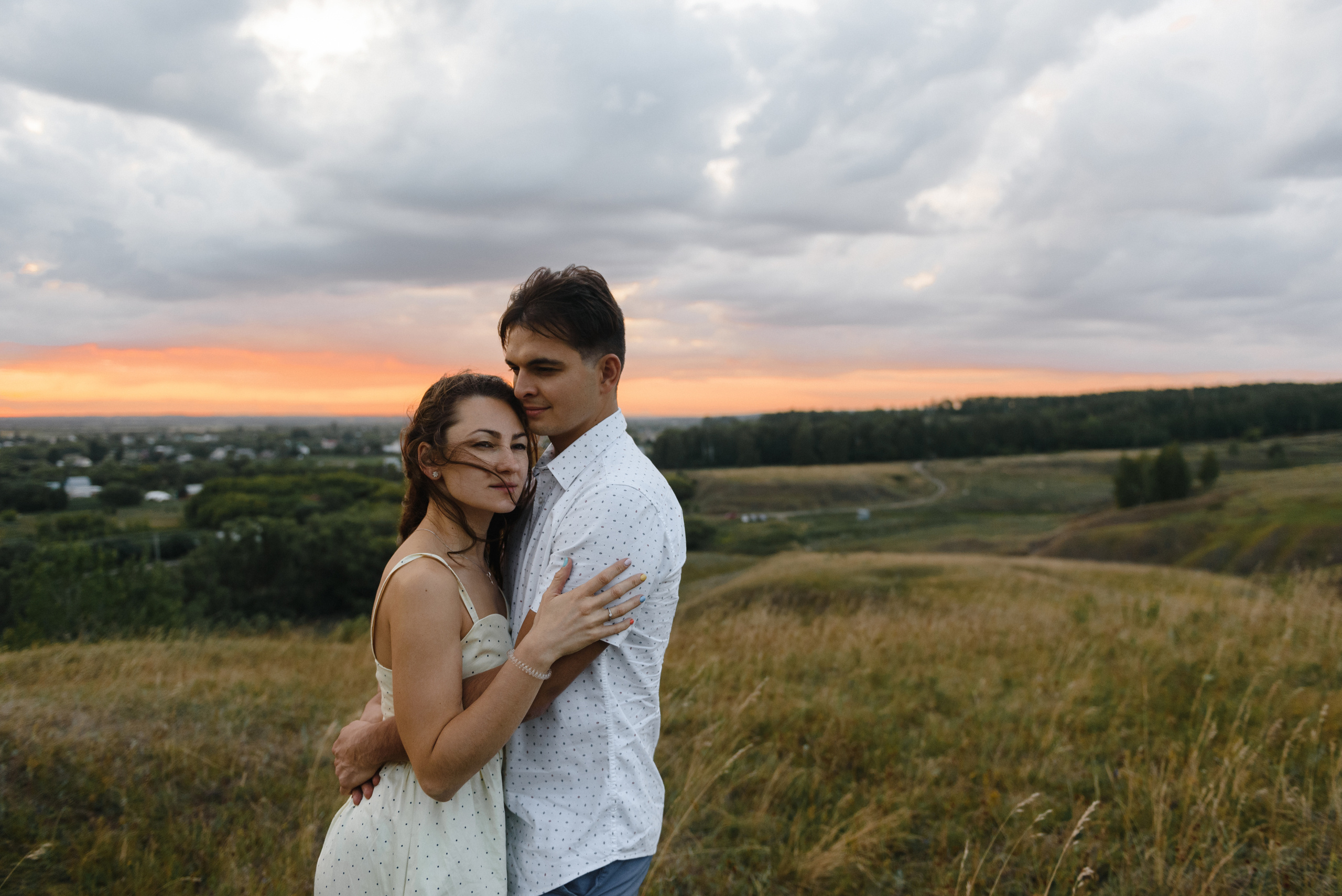 Фотосессия в подсолнухах. Свадебный фотограф в Тамбове Андрей Шаталов