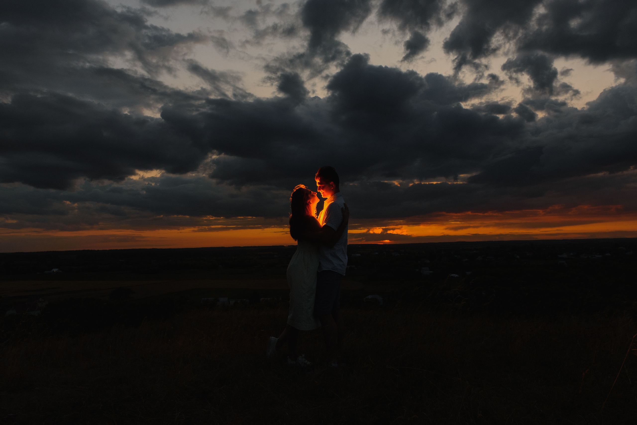 Фотосессия в подсолнухах. Свадебный фотограф в Тамбове Андрей Шаталов