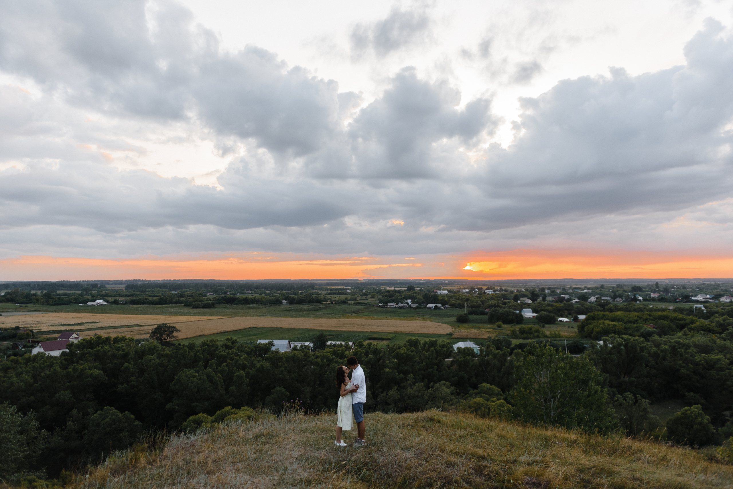Фотосессия в подсолнухах. Свадебный фотограф в Тамбове Андрей Шаталов