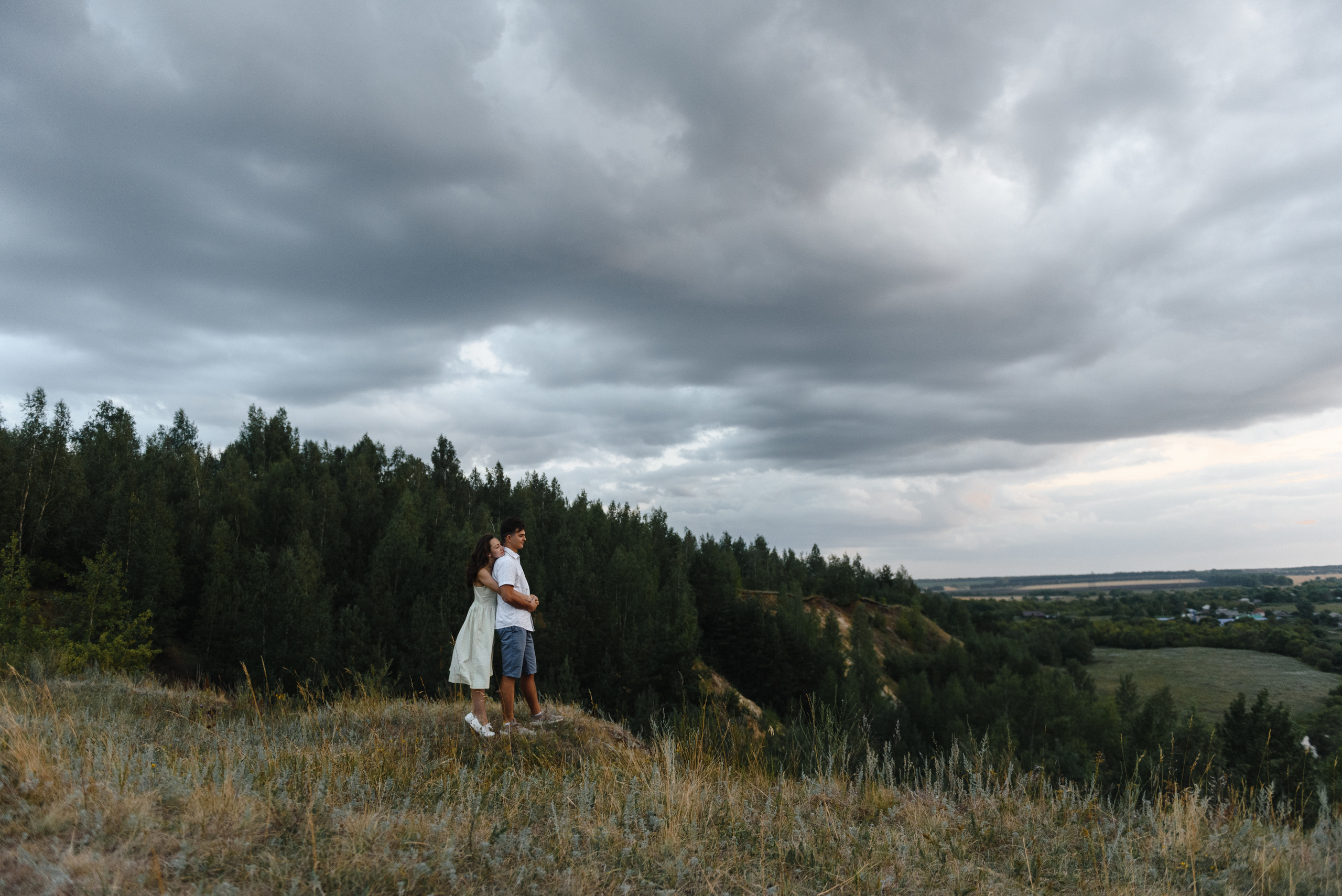 Фотосессия в подсолнухах. Свадебный фотограф в Тамбове Андрей Шаталов