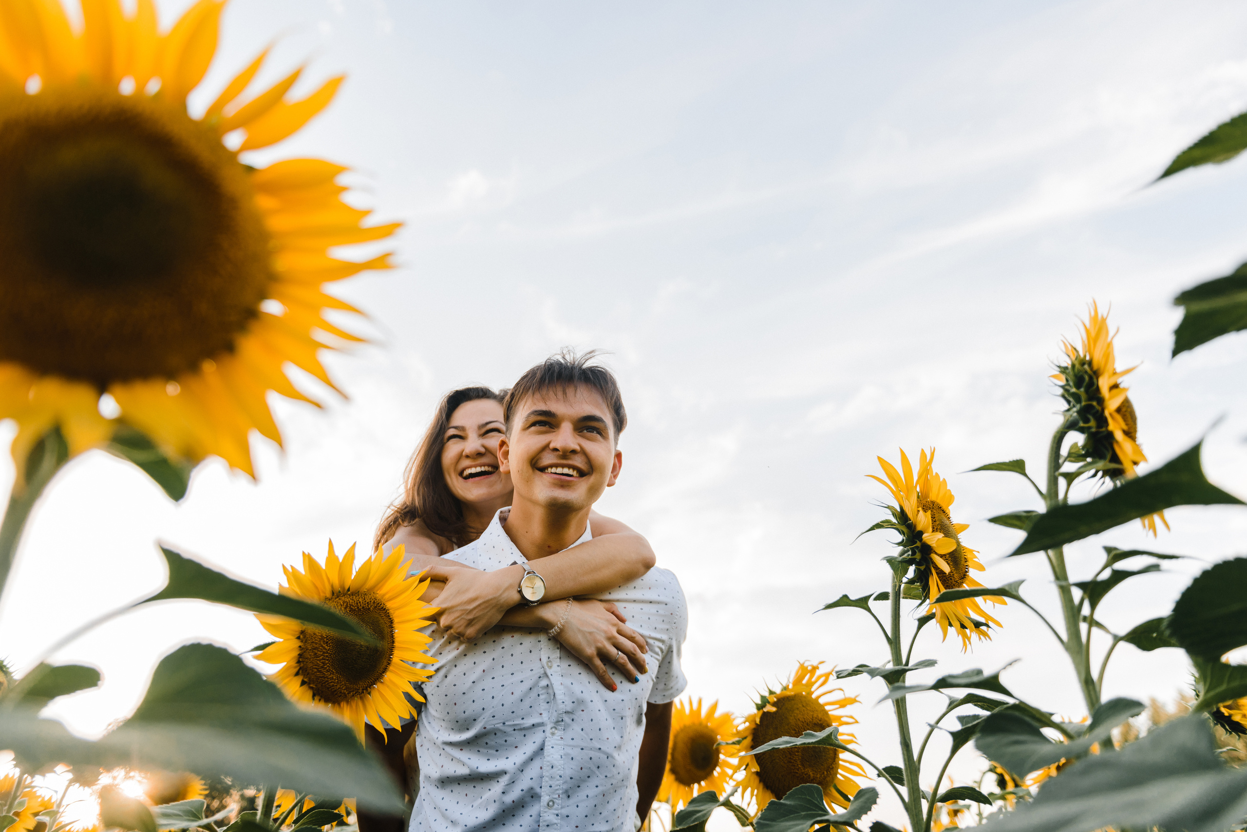 Фотосессия в подсолнухах. Свадебный фотограф в Тамбове Андрей Шаталов