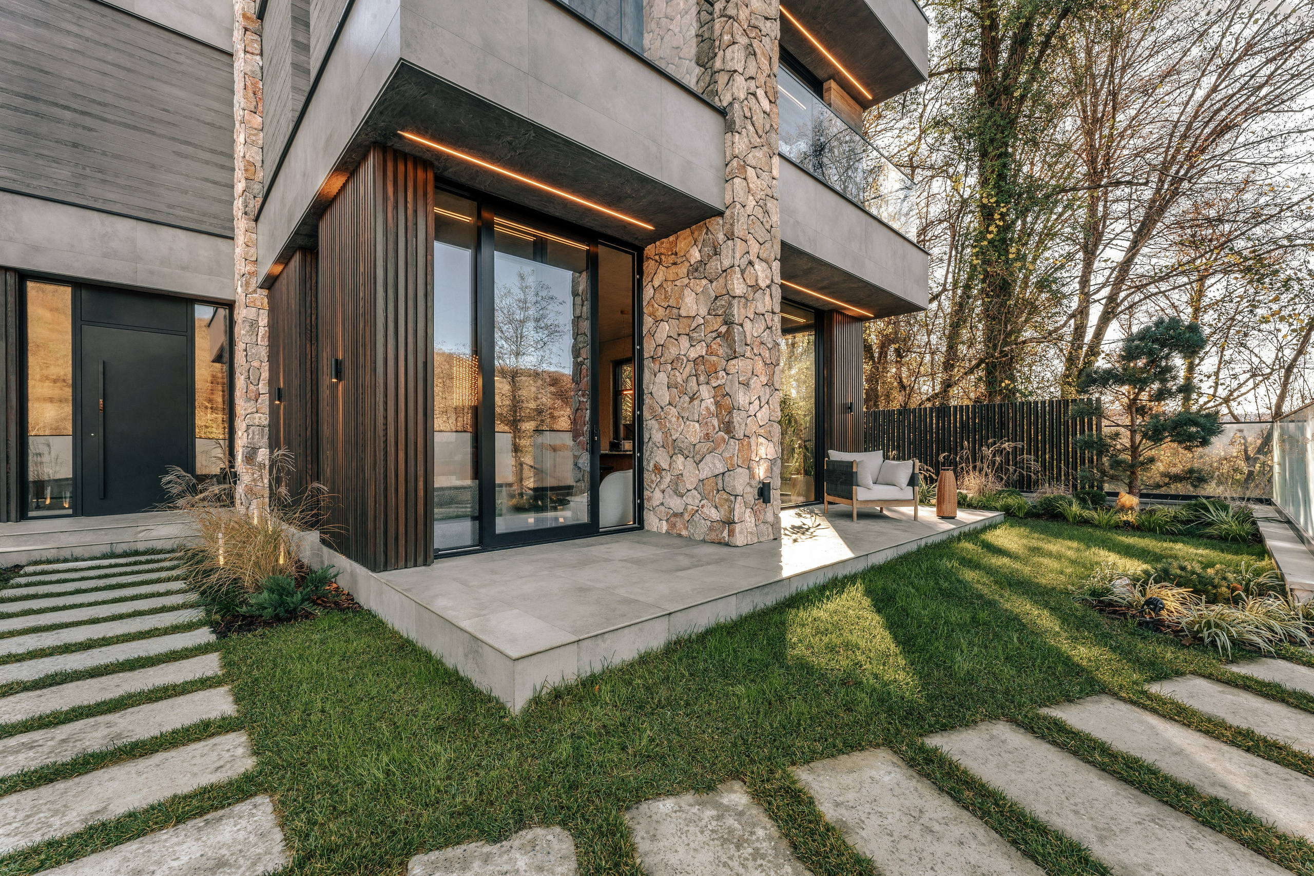 Фасадная фотосъёмка отелей Сочи. Отельный интерьерный фотограф Сочи